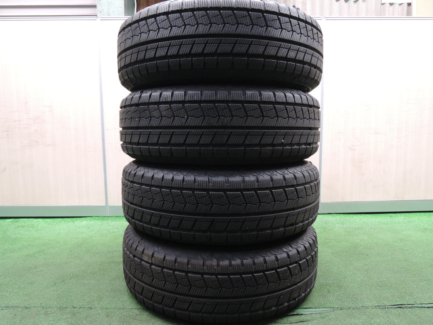 *送料無料*バリ溝！22年！ほぼ10分★トヨタ ノア ヴォクシー 純正 スチール 195/65R15 スタッドレス グリンランダー ウインター GL868 PCD114.3/5H★3112511HAス