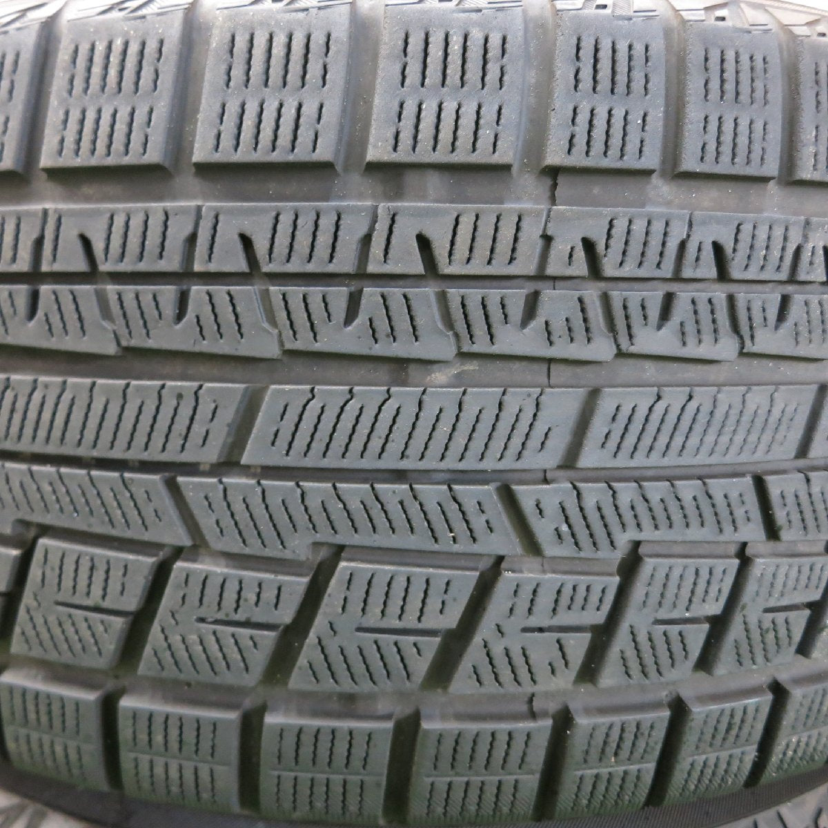 [送料無料]2本価格★スタッドレス 235/45R17 ヨコハマ アイスガード iG60 タイヤ 17インチ RX-7 ランエボ インプレッサ ソアラ シビック 等★3082609ヒスタ
