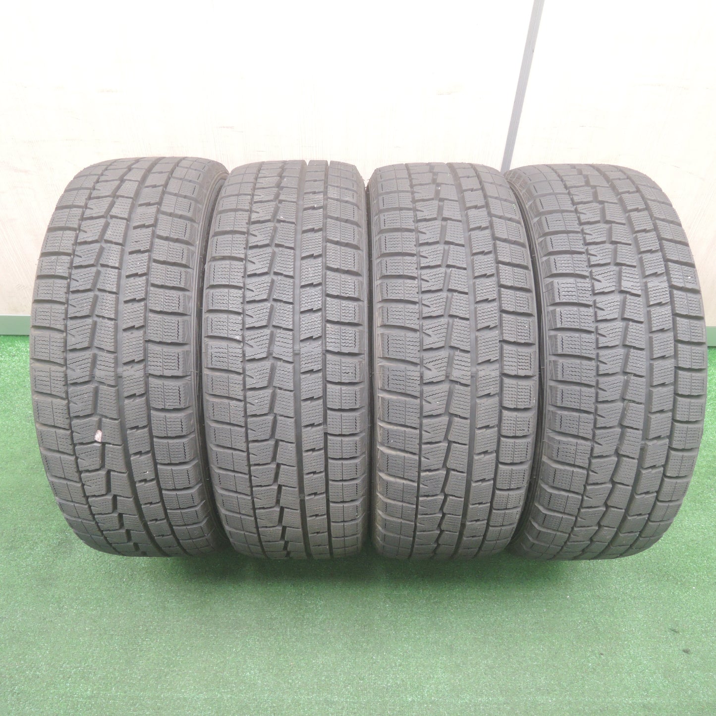 *送料無料*バリ溝！19年！キレイ！9.5分以上★スバル レガシィ 純正 215/45R17 スタッドレス ダンロップ ウインターマックス WM01 17インチ PCD100/5H★3111405TNス