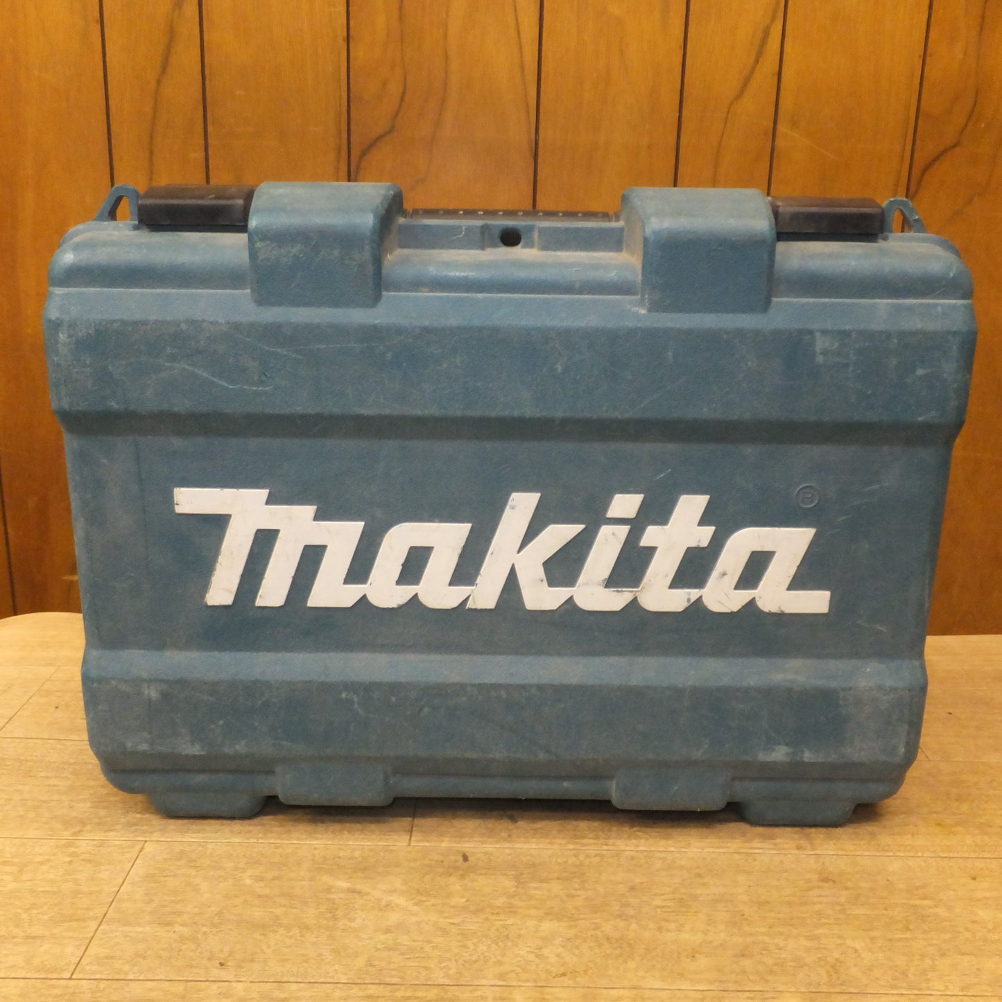 [送料無料]★マキタ makita マルチツール TM3010CT　100V～ 3.4A 50-60Hz 320W★