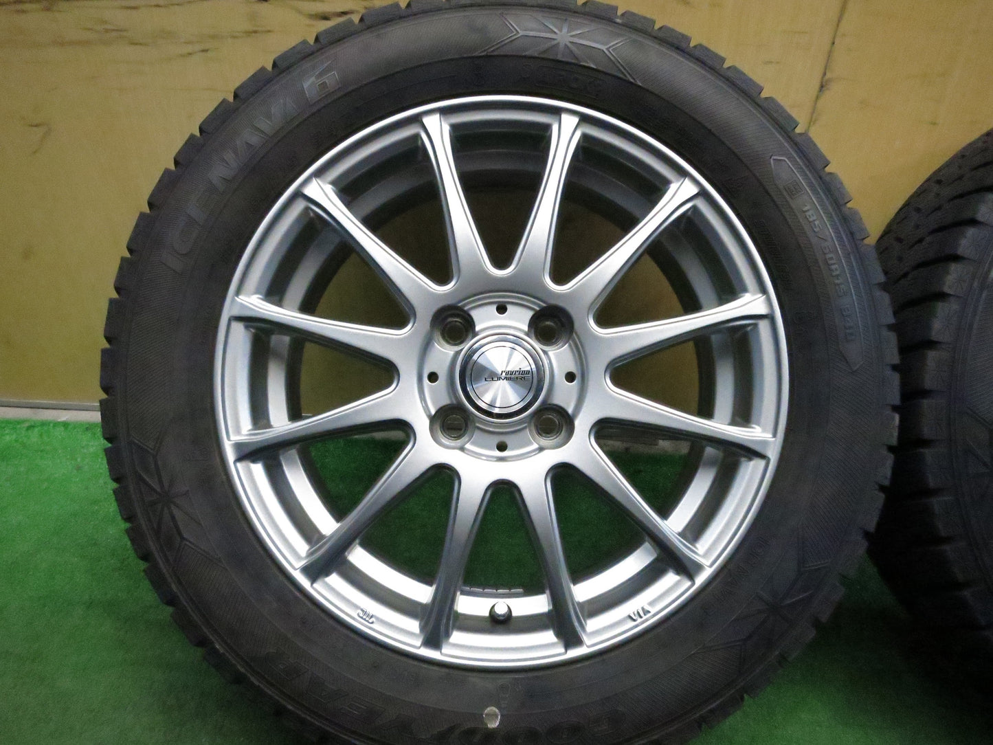 [送料無料]キレイ★スタッドレス 185/60R15 グッドイヤー アイスナビ6 ravrion LUMIERE ラブリオン 15インチ PCD100/4H★3020314Hス