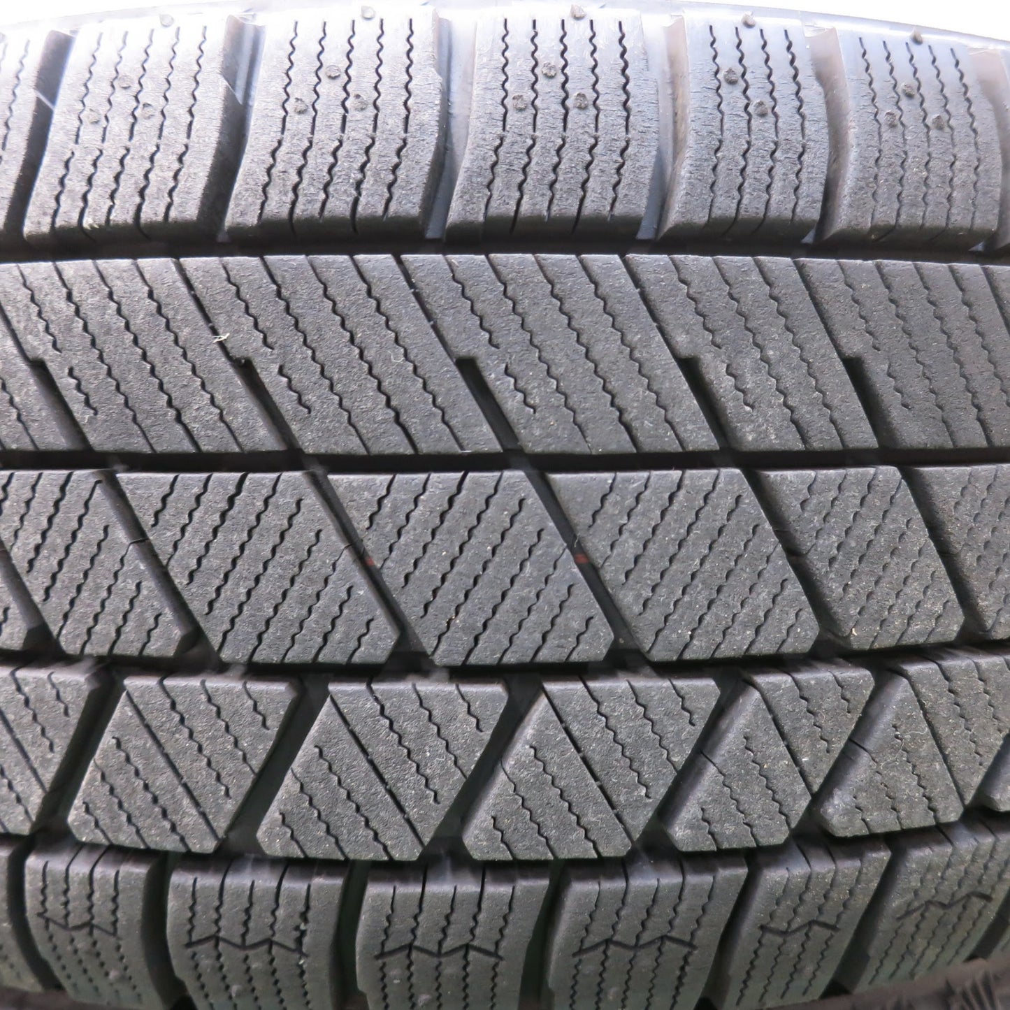 [送料無料]バリ溝！21年！9.5分★三菱 アイ 145/65R15 175/55R15 スタッドレス ブリヂストン ブリザック VRX3 GRASS GF グラス 15インチ PCD100/4H★3042501ヒス