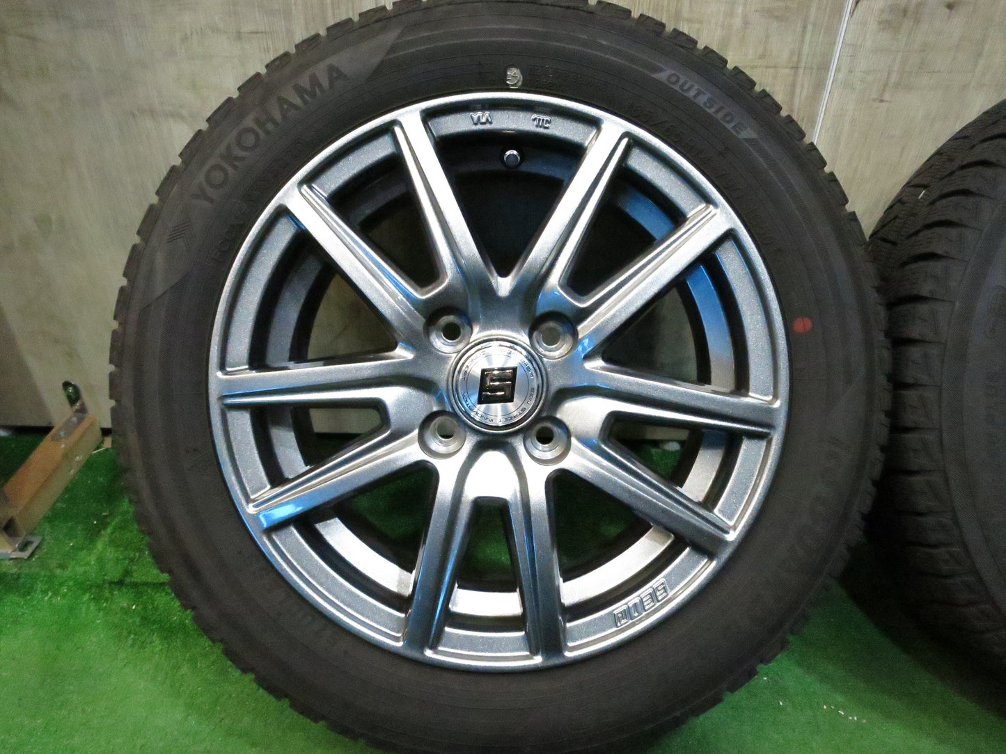 [送料無料]バリ溝！20年！キレイ！9.5分★スタッドレス 165/65R14 ヨコハマ アイスガード iG50 プラス SEIN ザイン 14インチ PCD100/4H★3011105Hス