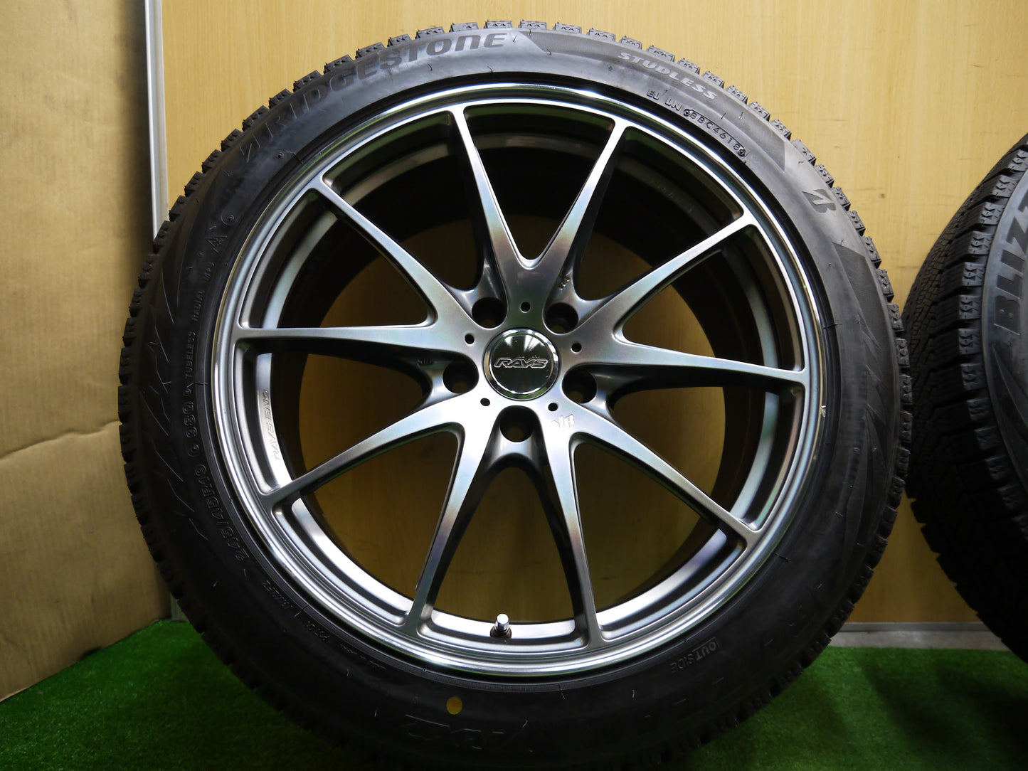 [送料無料]バリ溝！18年！キレイ！9.5分★RAYS VR G25 鍛造 スタッドレス 245/45R19 レイズ ブリヂストン ブリザック VRX2 PCD112/5H★2022606ヤス