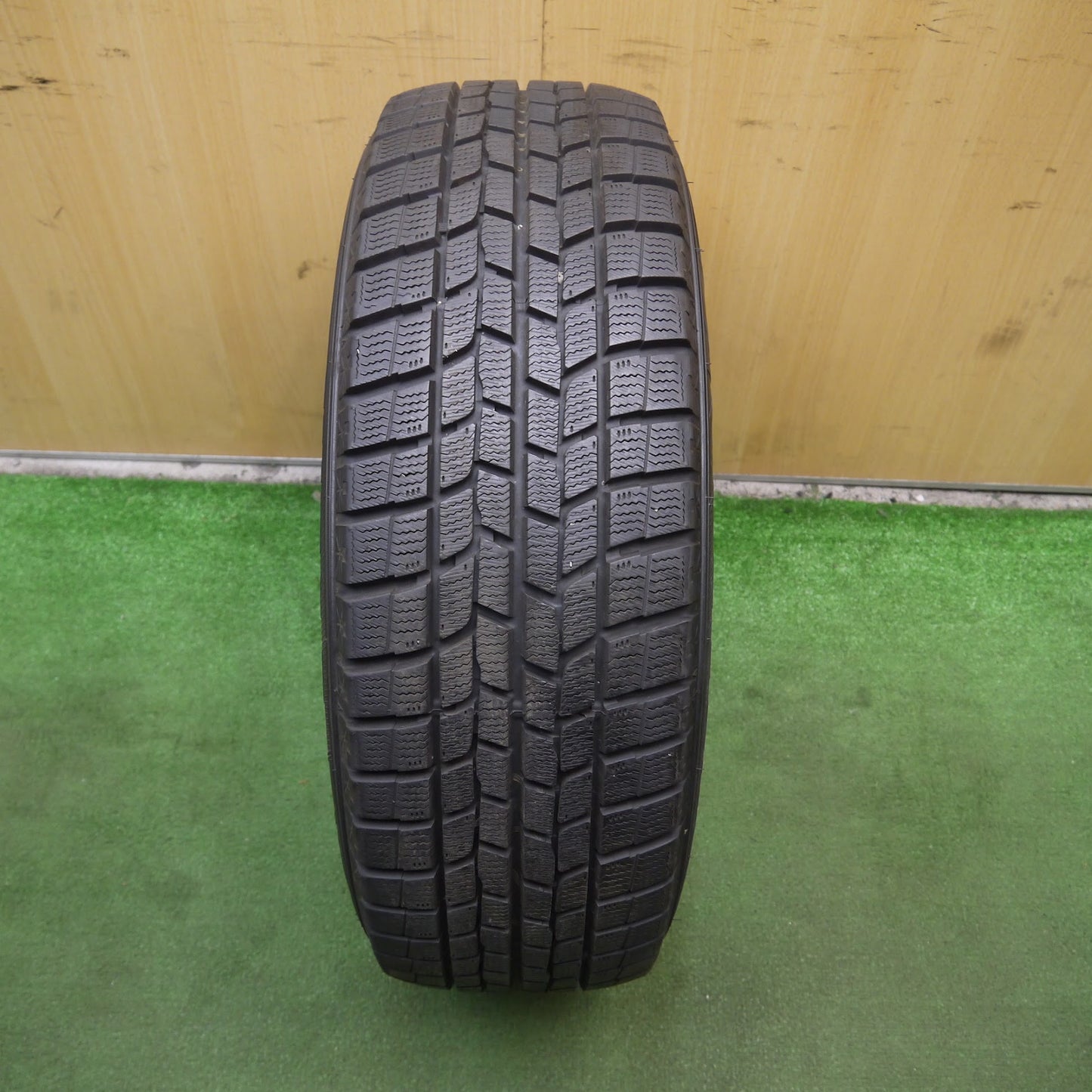 [送料無料]超バリ溝！19年！9.5分以上★トヨタ 30系 アルファード 純正 215/65R16 スタッドレス グッドイヤー アイスナビ6 16インチ PCD114.3/5H★3083004Hス