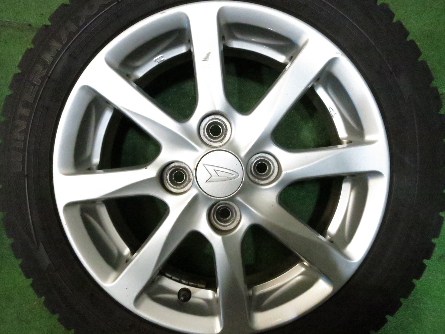 [送料無料]バリ溝！20年！9分★ダイハツ ムーヴ 純正 155/65R14 スタッドレス ダンロップ ウインターマックス WM02 14インチ PCD100/4H★3011107Hス