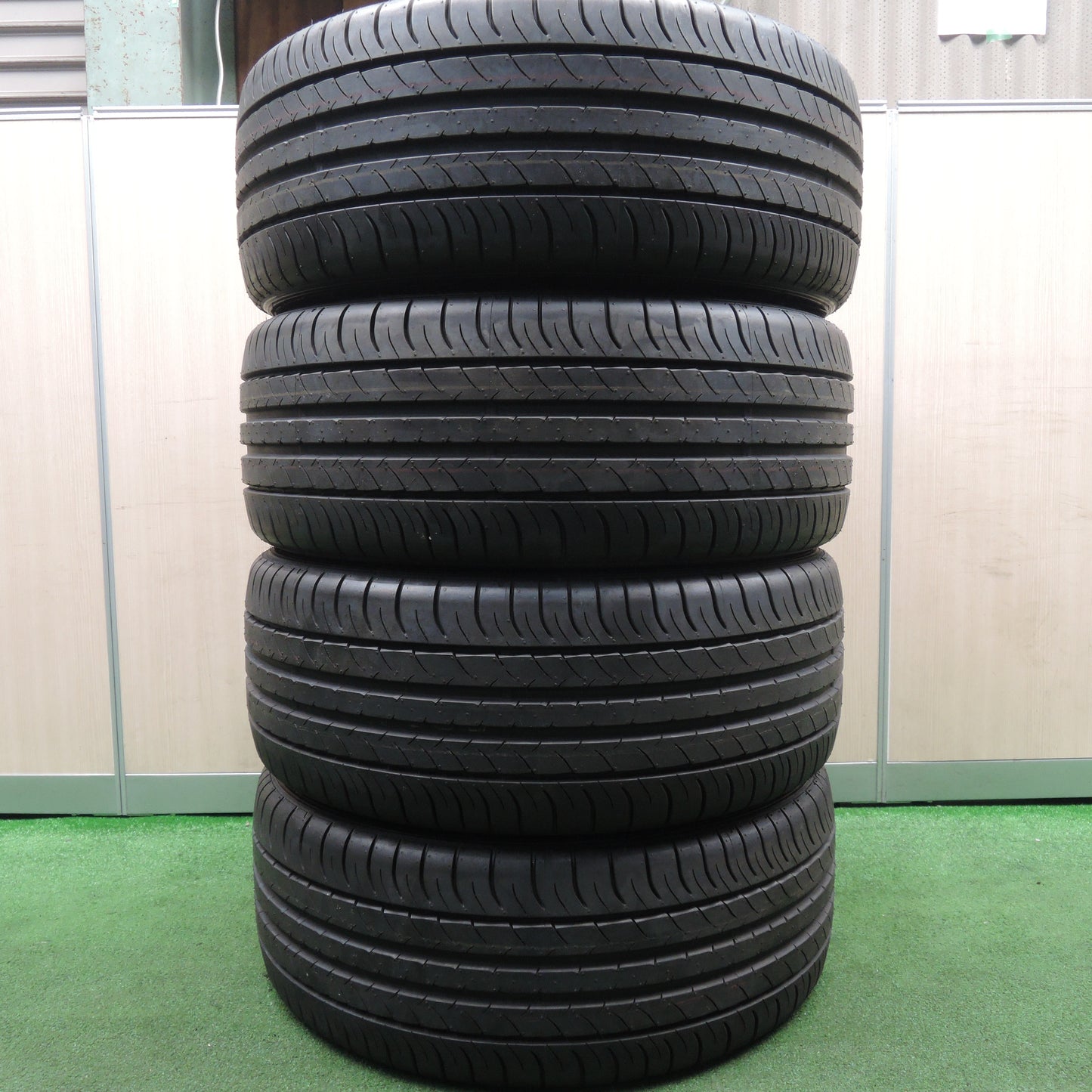 *送料無料*新車外し！23年★235/45R18 ダンロップ SPスポーツマックス 050 タイヤ 18インチ マークX カムリ レクサス 等★3120903HAノタ
