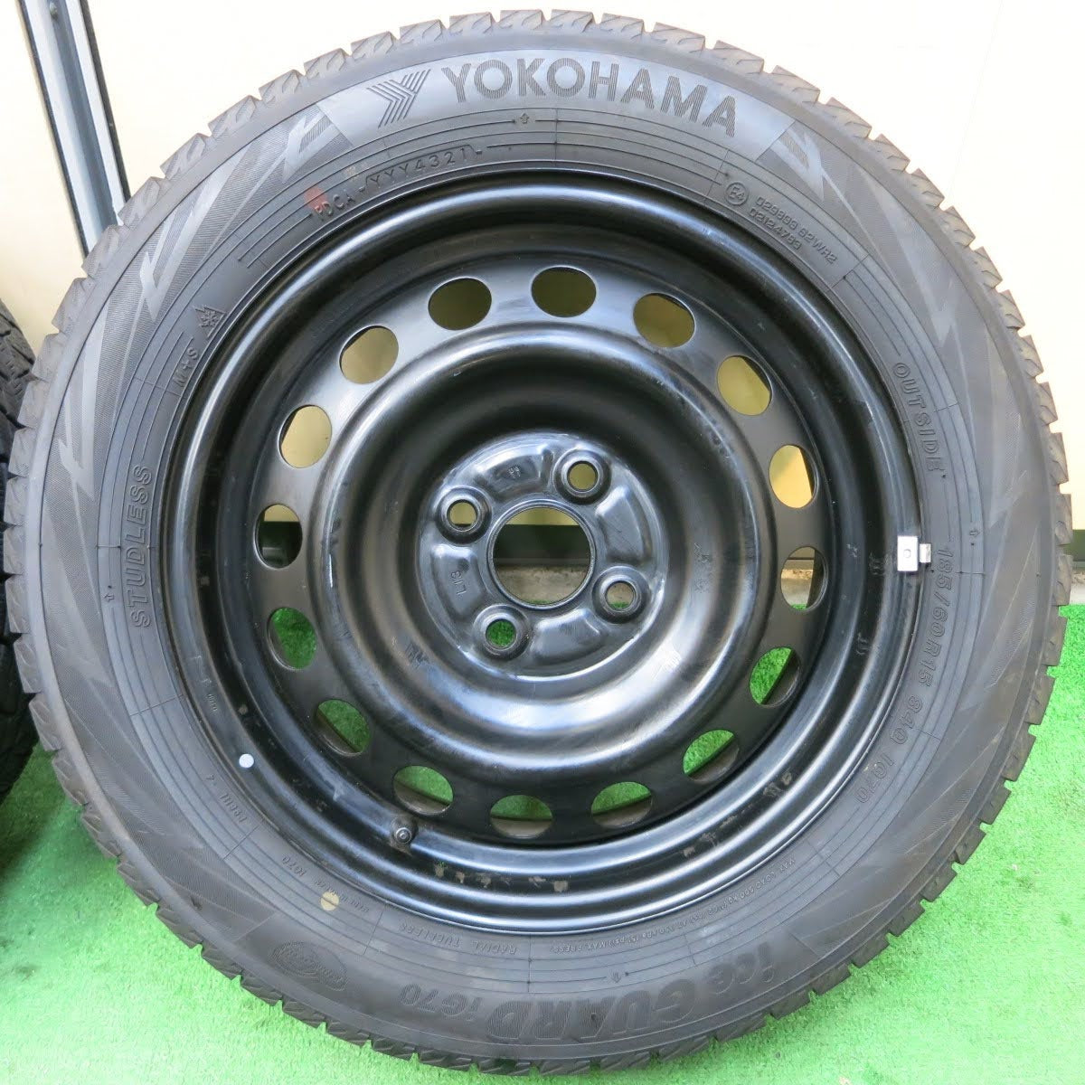 [送料無料]バリ溝！21年！キレイ！9.5分★ホンダ フィット 純正 スチール 185/60R15 スタッドレス ヨコハマ アイスガード iG70 iG60 PCD100/4H★3072007イス