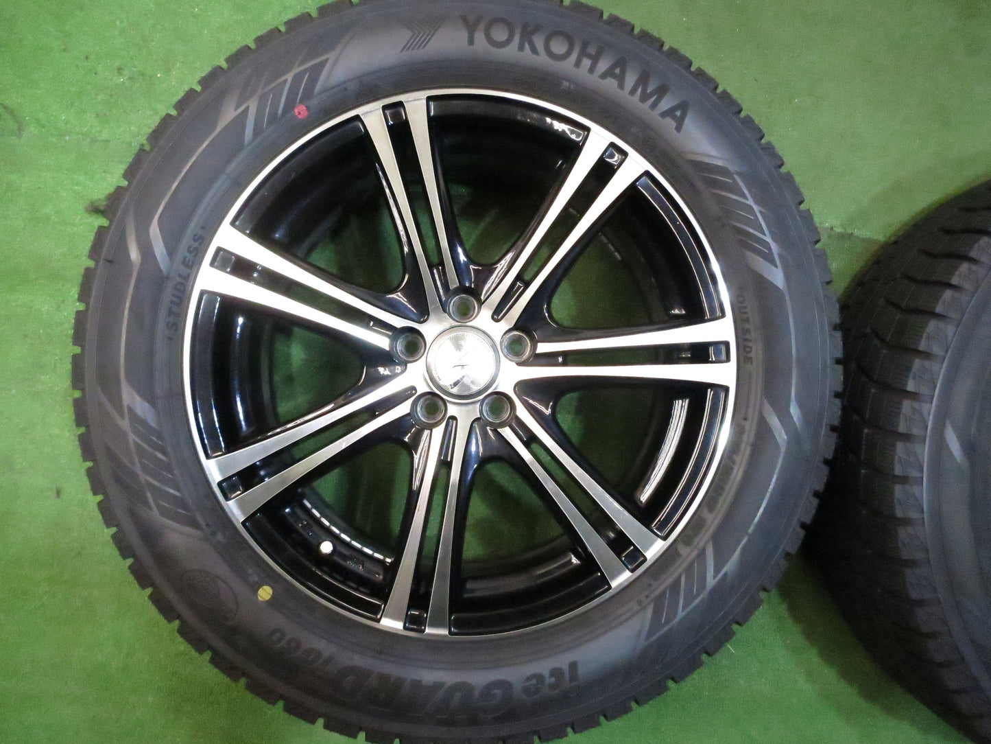 [送料無料]バリ溝！21年！ほぼ10分★スタッドレス 225/55R17 ヨコハマ アイスガード iG60 STRANGER ストレンジャー 17インチ PCD100/5H★3022016Hス