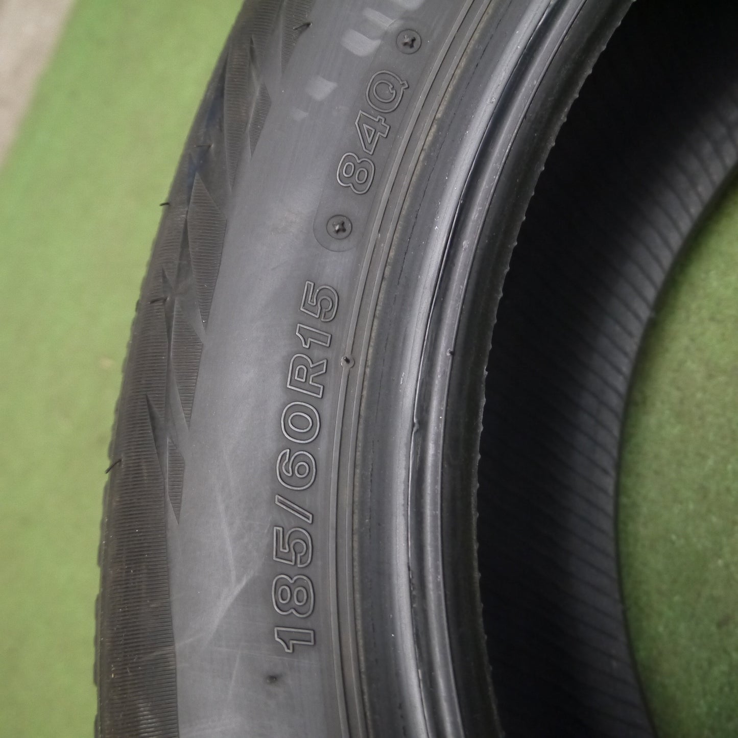 *送料無料*バリ溝！21年！8.5分★スマート フォーフォー 165/65R15 185/60R15 スタッドレス ブリヂストン ブリザック VRX2 タイヤ 15インチ★4011606Hスタ