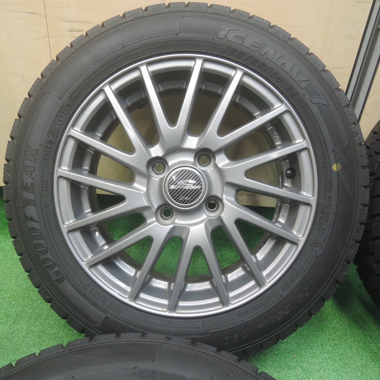 *送料無料*バリ溝！21年！キレイ！ほぼ10分★スタッドレス 165/65R14 グッドイヤー アイスナビ7 SCHNEIDER ATECH シュナイダー 14インチ PCD100/4H★3121306SYス