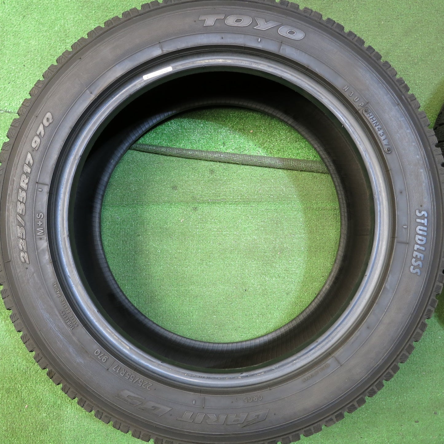 [送料無料]バリ溝！9.5分★スタッドレス 225/55R17 トーヨー ガリット G5 タイヤ 17インチ アルファード ヴェルファイア フーガ 等★3062115Hスタ