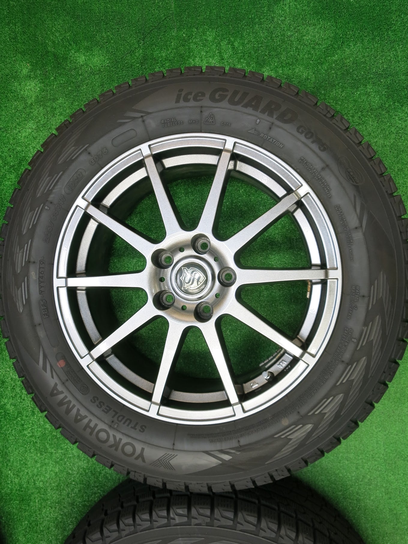 [送料無料]バリ溝！19年！キレイ！9.5分★スタッドレス 225/65R17 ヨコハマ アイスガード G075 社外 アルミ 17インチ PCD114.3/5H★2100408ヒス