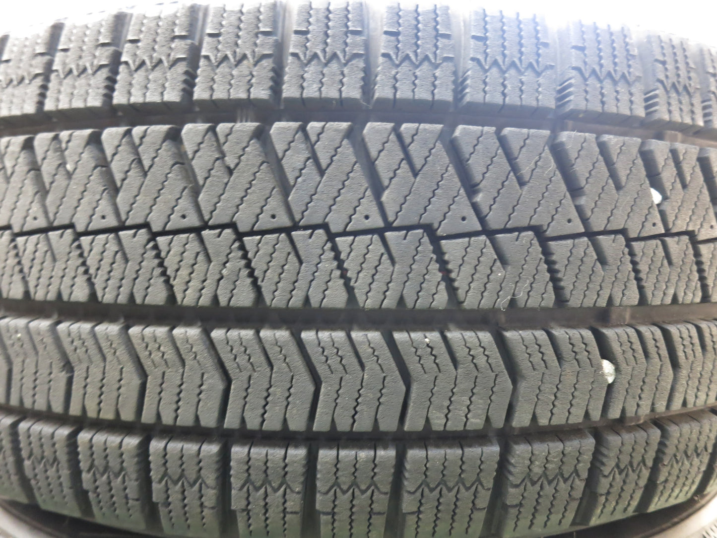 [送料無料]バリ溝！19年！9.5分★スタッドレス 215/60R16 ブリヂストン ブリザック VRX2 JOKER weds ジョーカー 16インチ PCD114.3/5H★3030404ヒス
