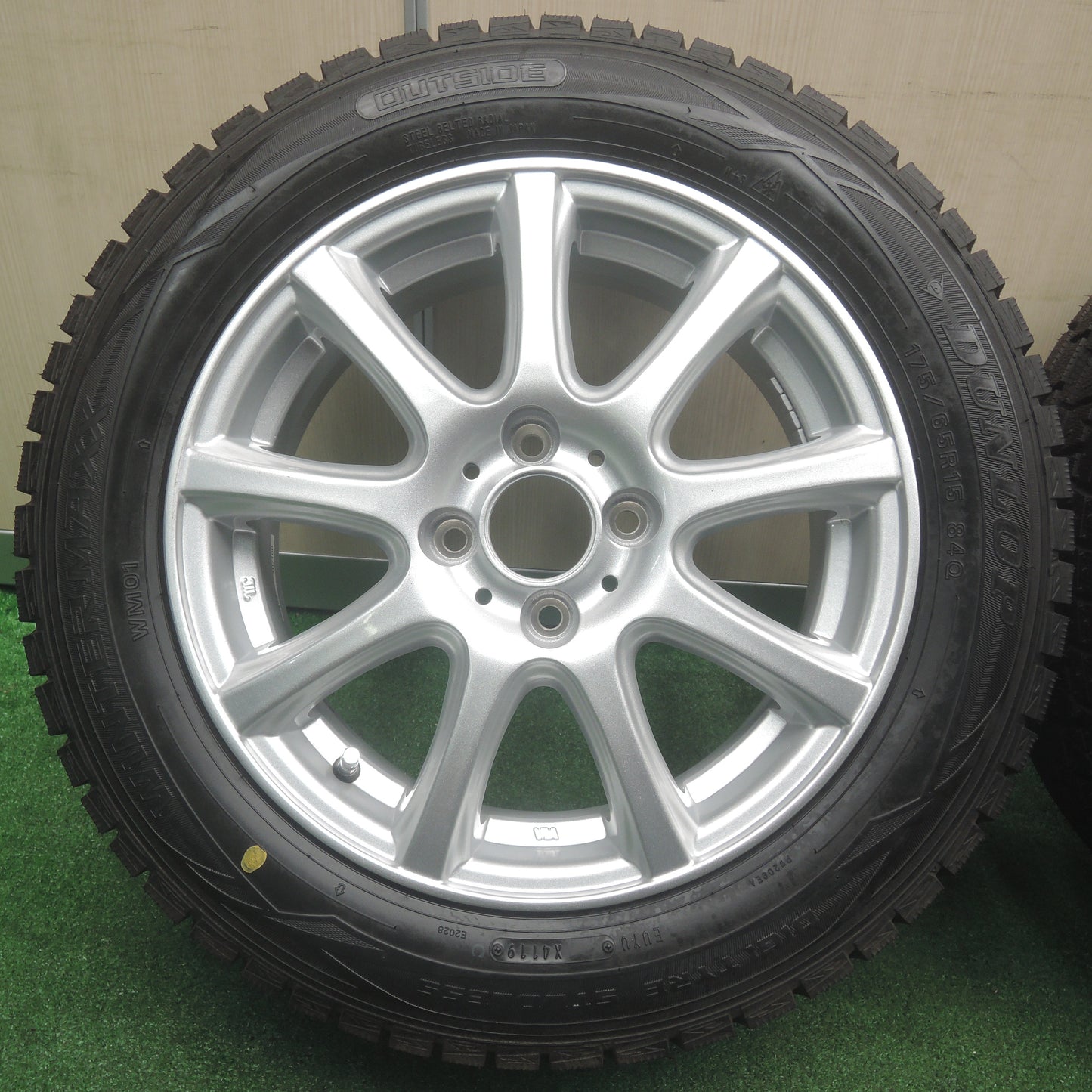 *送料無料*超バリ溝！19年！キレイ！ほぼ10分★スタッドレス 175/65R15 ダンロップ ウインターマックス WM01 社外 アルミ 15インチ PCD100/4H★3110804NJス