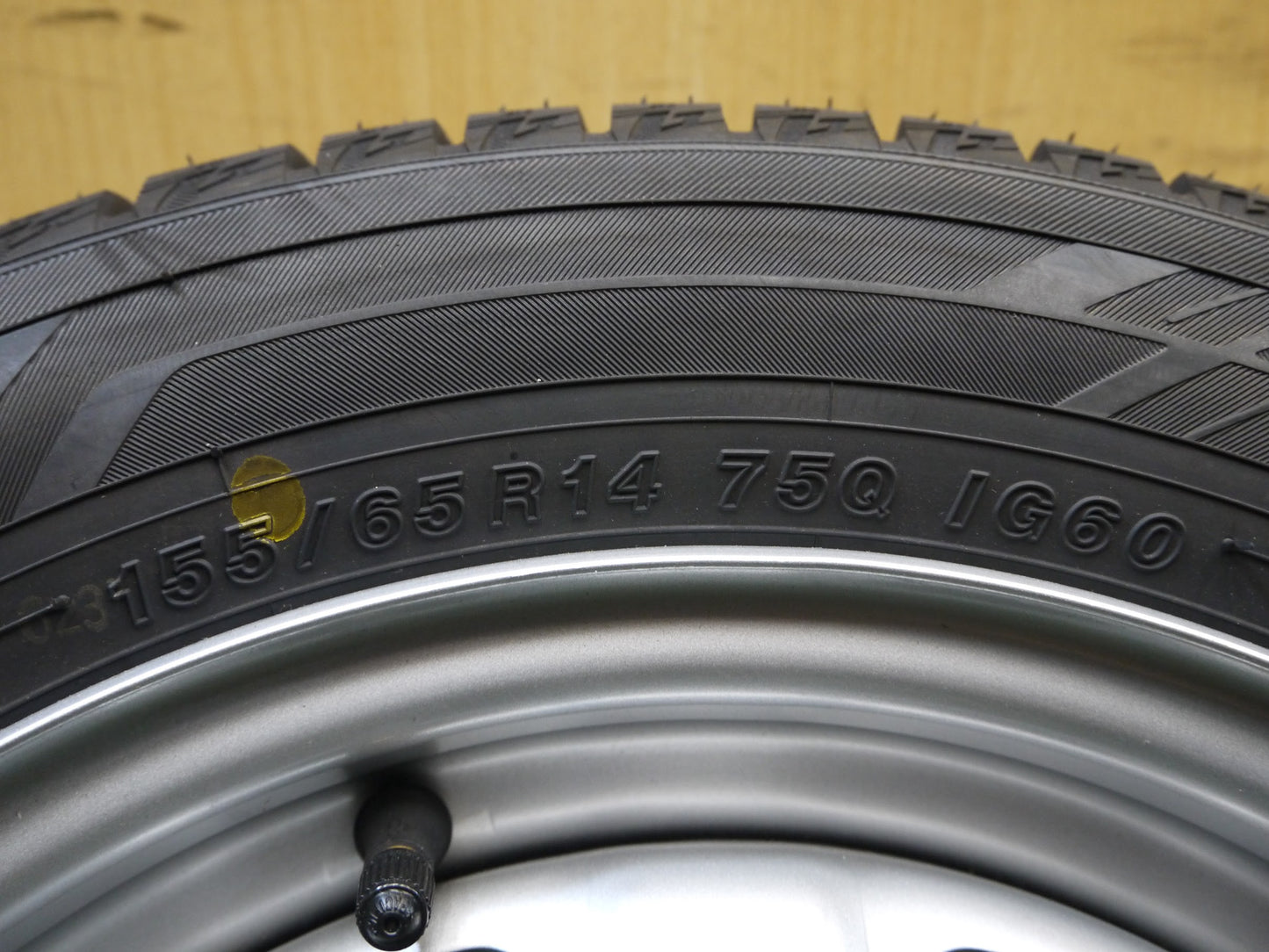 [送料無料]未使用！19年★スタッドレス 155/65R14 ヨコハマ アイスガード iG60 TOPY 鉄 ホイール 14インチ PCD100/4H★2041911クス
