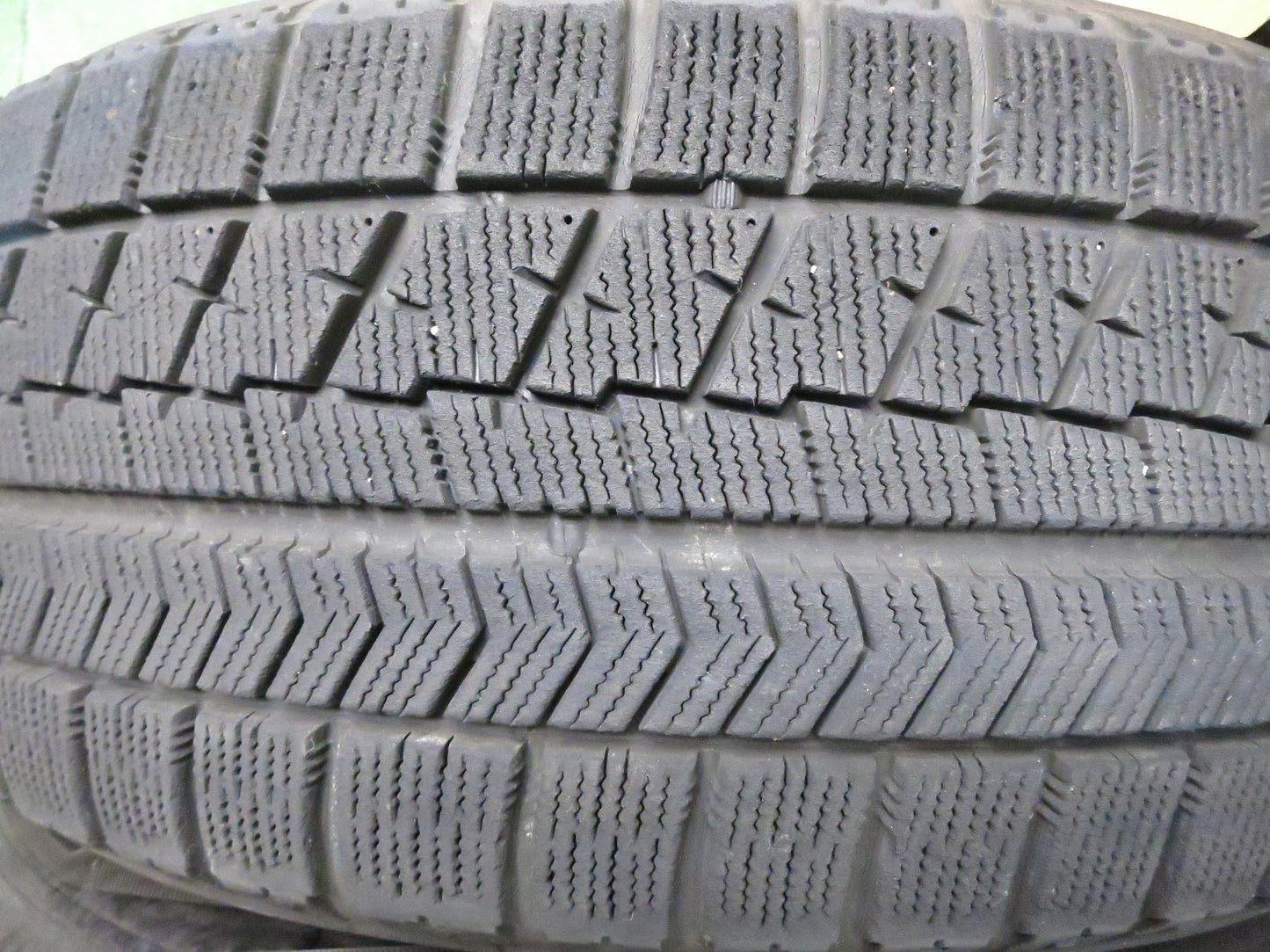 [送料無料]キレイ★BMW 等 205/60R16 スタッドレス AGA TAS ブリヂストン ブリザック VRX 16インチ PCD120/5H★3022405Hス