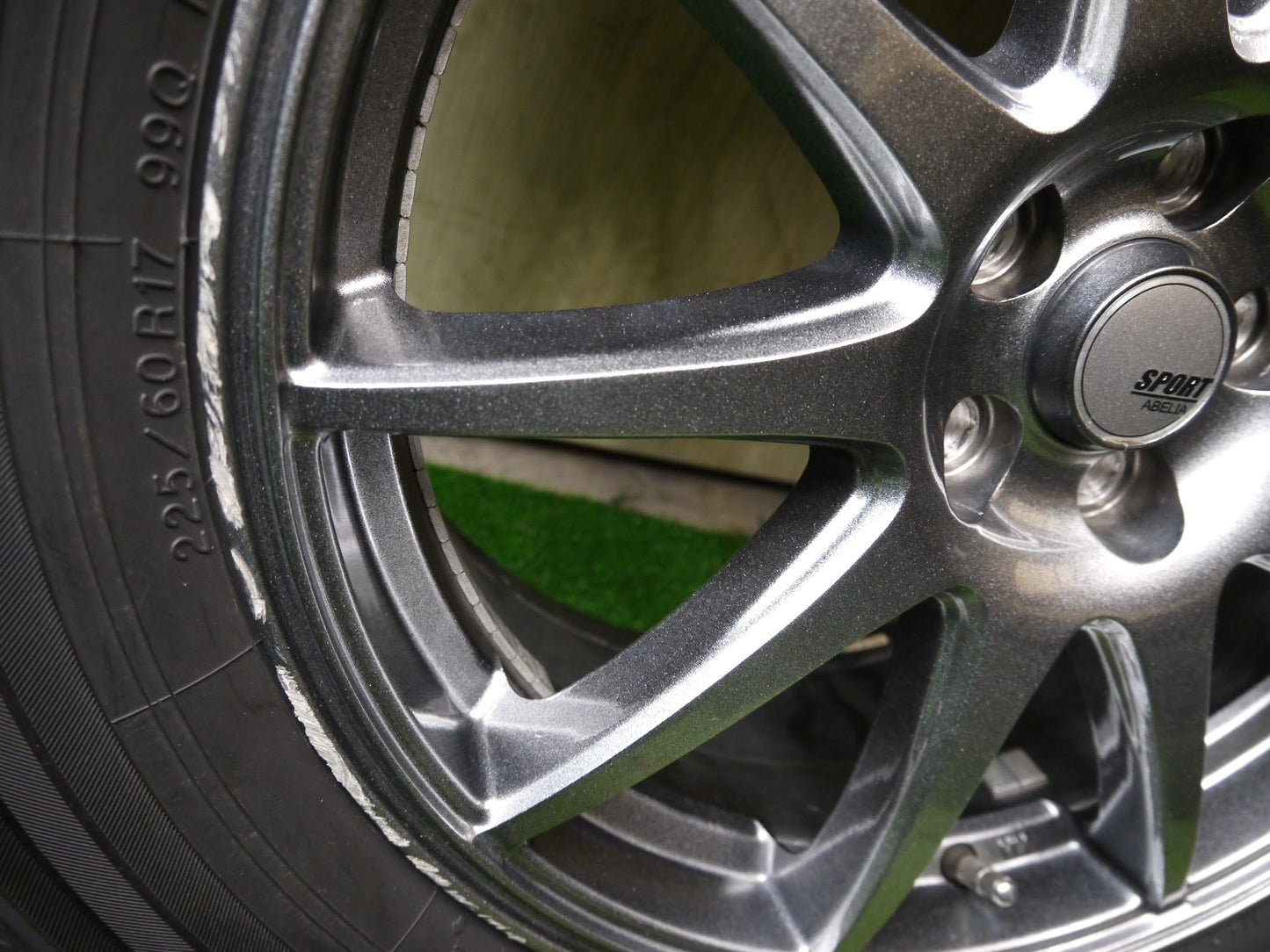 [送料無料]バリ溝！20年！キレイ！9.5分以上★スタッドレス 225/60R17 ヨコハマ アイスガード iG50 プラス SPORT AVELIA 17インチ PCD100/5H★2022602ヤス