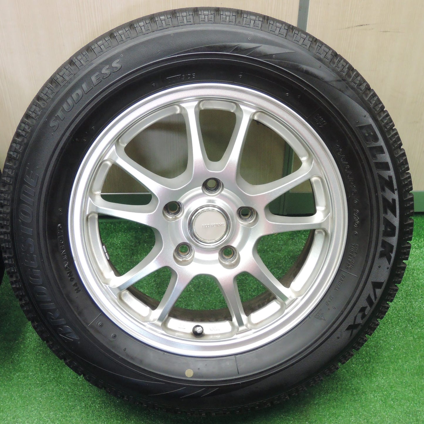 [送料無料]バリ溝！キレイ！9分★スタッドレス 195/65R15 ブリヂストン ブリザック VRX ECO FORME エコフォルム 15インチ PCD114.3/5H★3091001NJス
