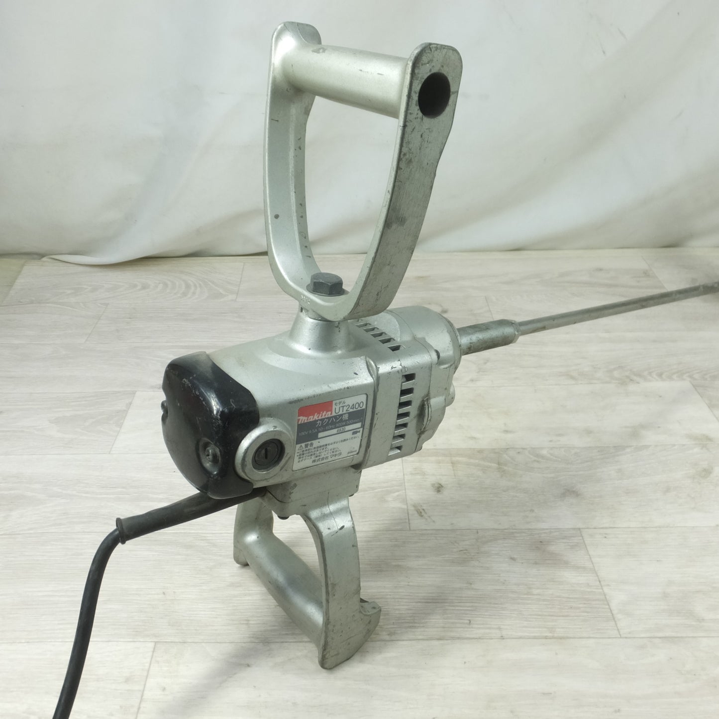 [送料無料] ◆makita マキタ カクハン機 UT2400 電動工具 ミキサー かくはん機 撹拌機 100V◆