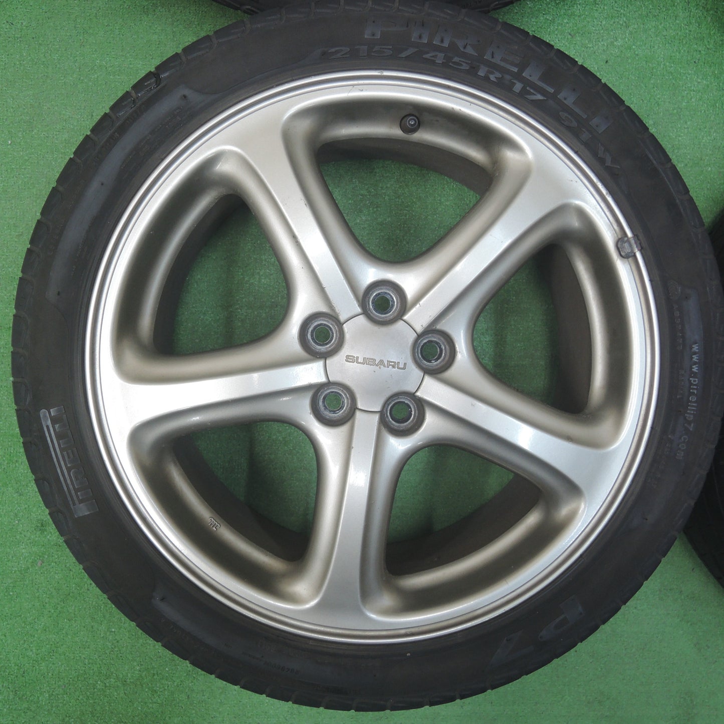 *送料無料* 4本価格★スバル BH系 レガシィ 純正 215/45R17 ピレリ P7 17インチ PCD100/5H★4020902SYノ