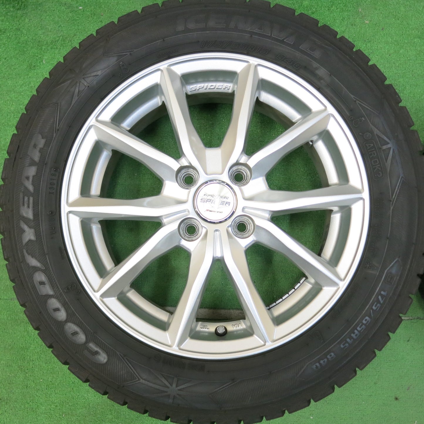 [送料無料]バリ溝！キレイ！9分★スタッドレス 175/65R15 グッドイヤー アイスナビ6 EURO SPEED SPIDER MANARAY SPORT マナレイ 15インチ PCD100/4H★3062802ヒス