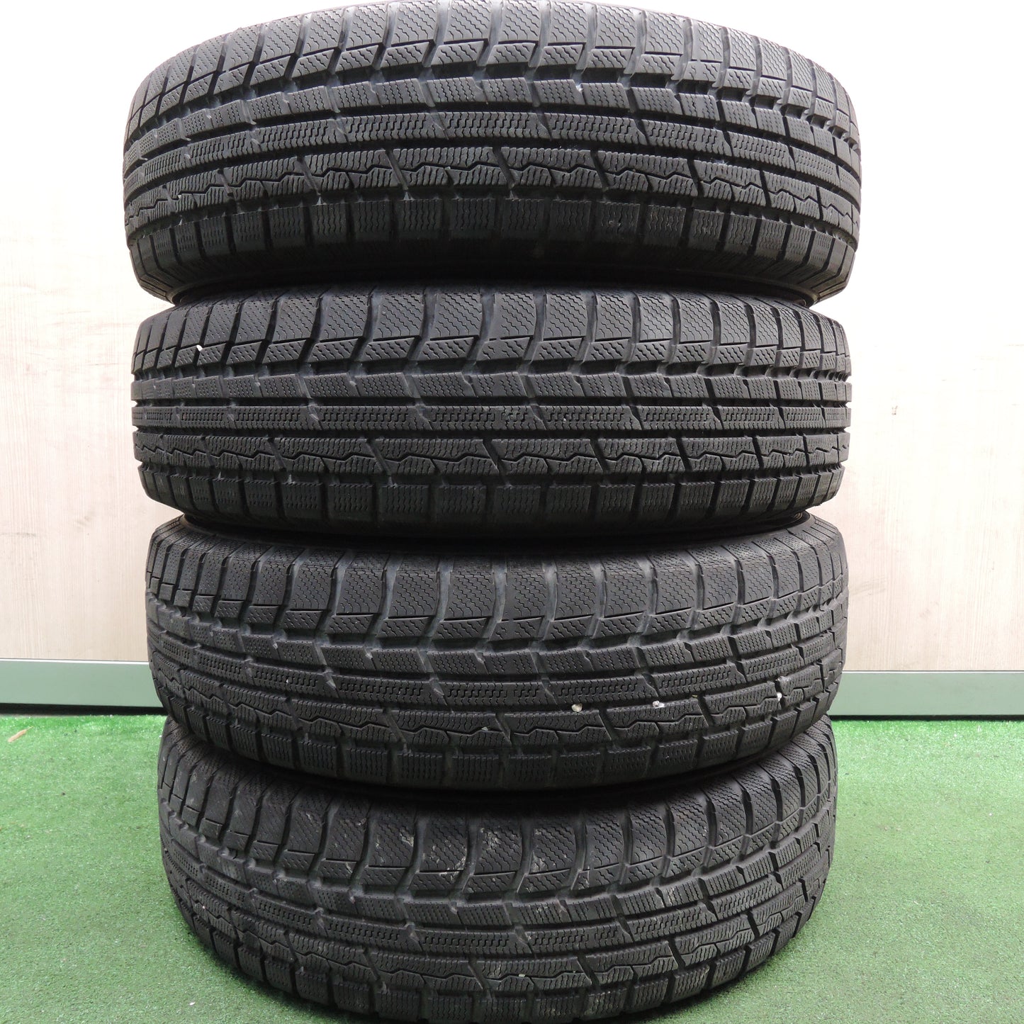 *送料無料*バリ溝！8.5分★三菱 パジェロミニ 純正 175/80R15 スタッドレス トーヨー ウインター トランパス TX PCD114.3/5H★4010201HAス