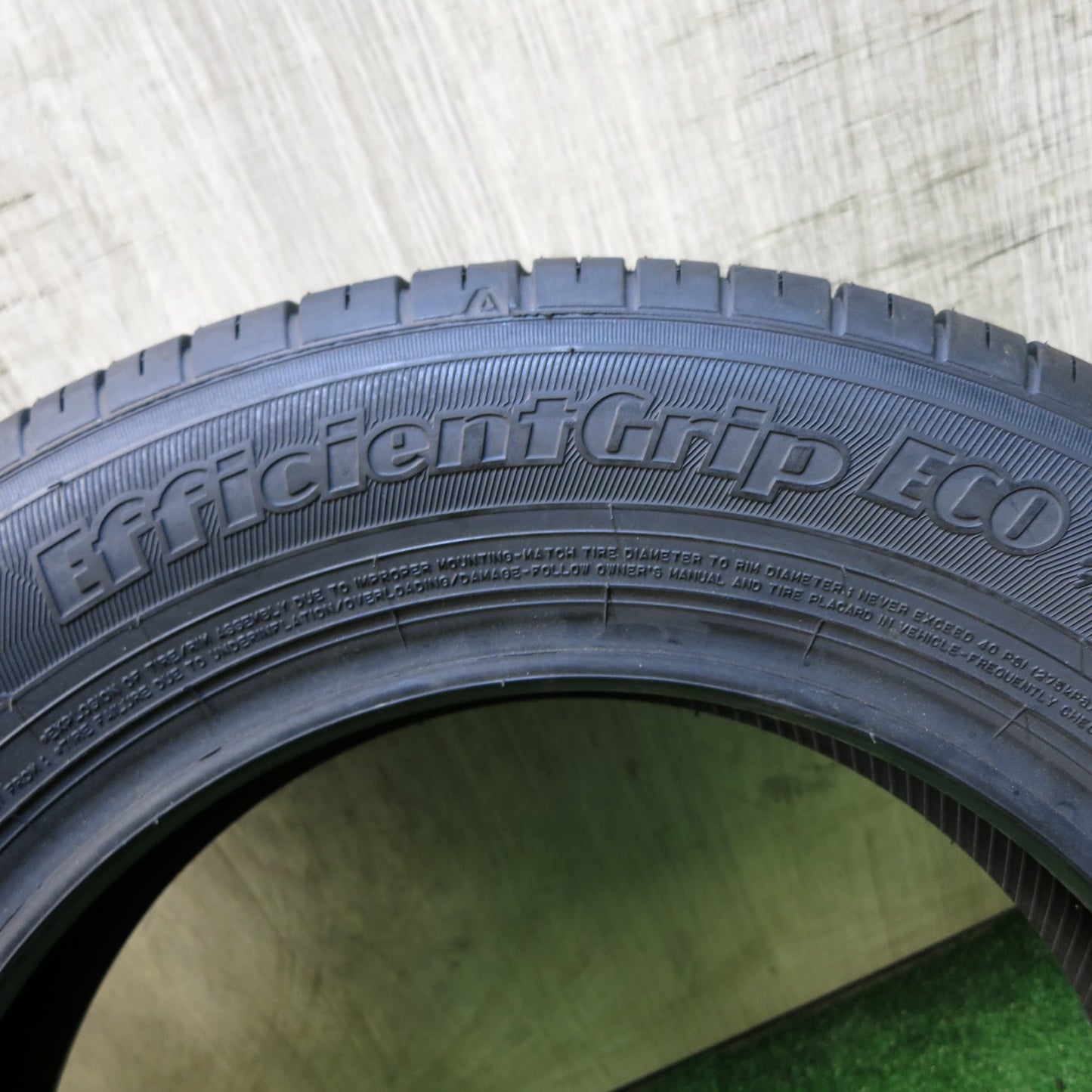 [送料無料]未使用★165/70R14 グッドイヤー EfficientGrip ECO hybrid EG01 タイヤ 14インチ アクア マーチ ヴィッツ 等★3060909Hノタ