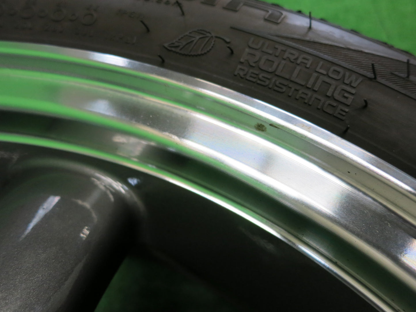 [送料無料]バリ溝！キレイ！9.5分★スタッドレス 195/50R16 Eurodesign クラシックエイト ノキアン ハッカペリッタ R2 Classic Eight 16 PCD100/4H★2081012ヒス
