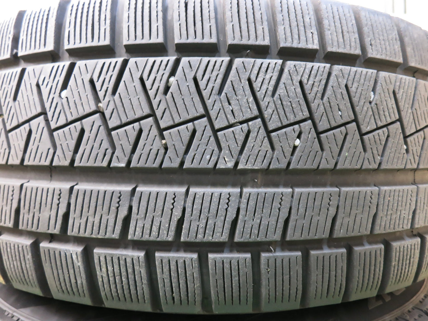 [送料無料]キレイ★BMW 等 TECMAG 225/50R17 スタッドレス テクマグ ピレリ アイスアシンメトリコ 17インチ PCD120/5H★2120308ヒス