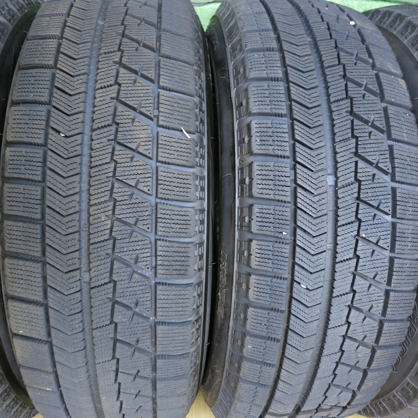 [送料無料]バリ溝！キレイ！9.5分★スタッドレス 195/65R15 ブリヂストン ブリザック VRX ECO FORME エコフォルム 15インチ PCD114.3/5H★3062313Hス