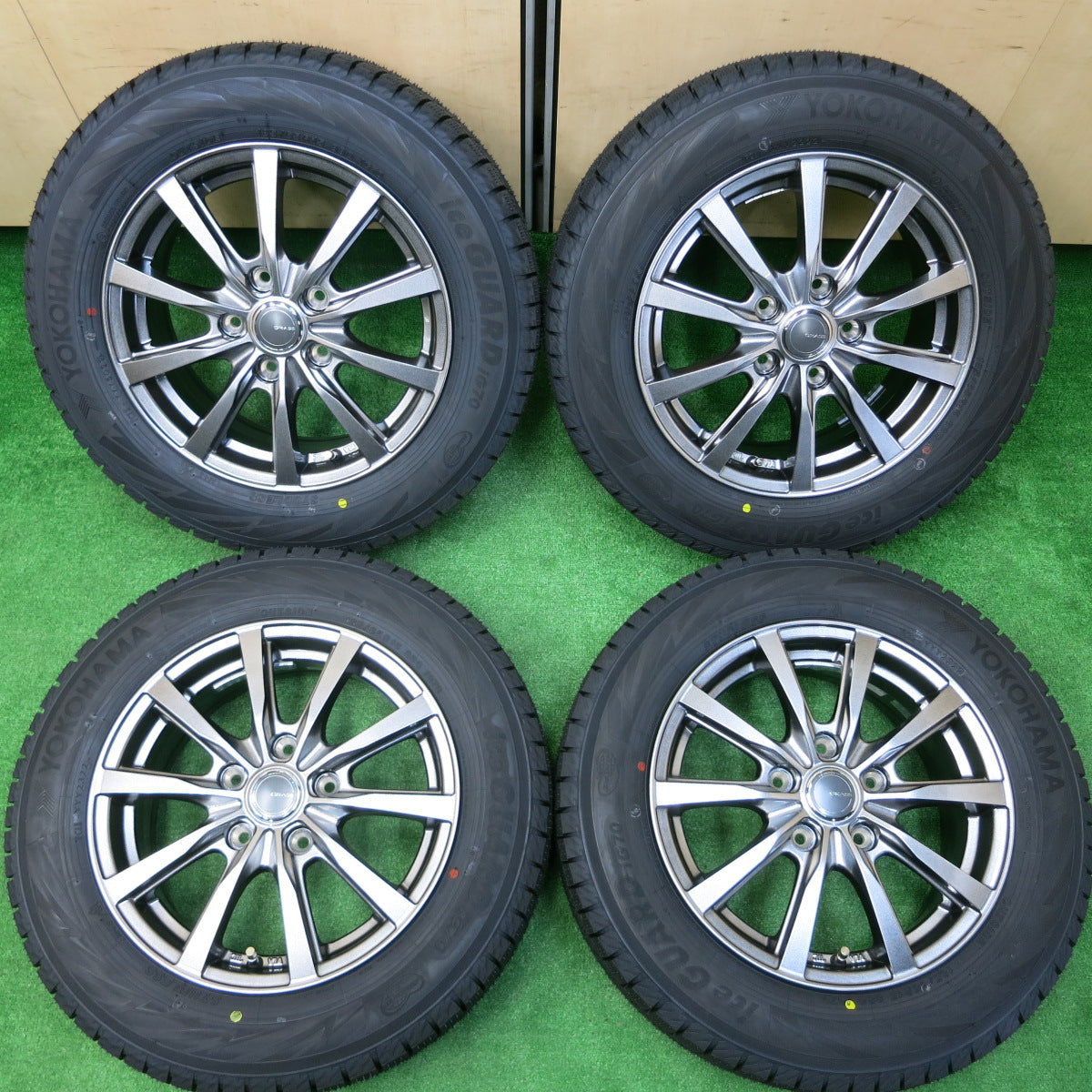 *送料無料*未使用！22年★スタッドレス 185/65R15 ヨコハマ アイスガード iG70 GRASS グラス 15インチ PCD114.3/5H★3111503イス
