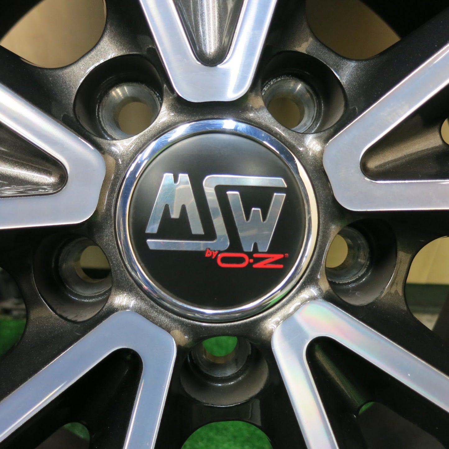 [送料無料] 超バリ溝！19年！9.5分以上★ベンツ 等 MSW OZ 225/45R17 スタッドレス ヨコハマ アイスガード iG60 PCD112/5H★3033004ヒス