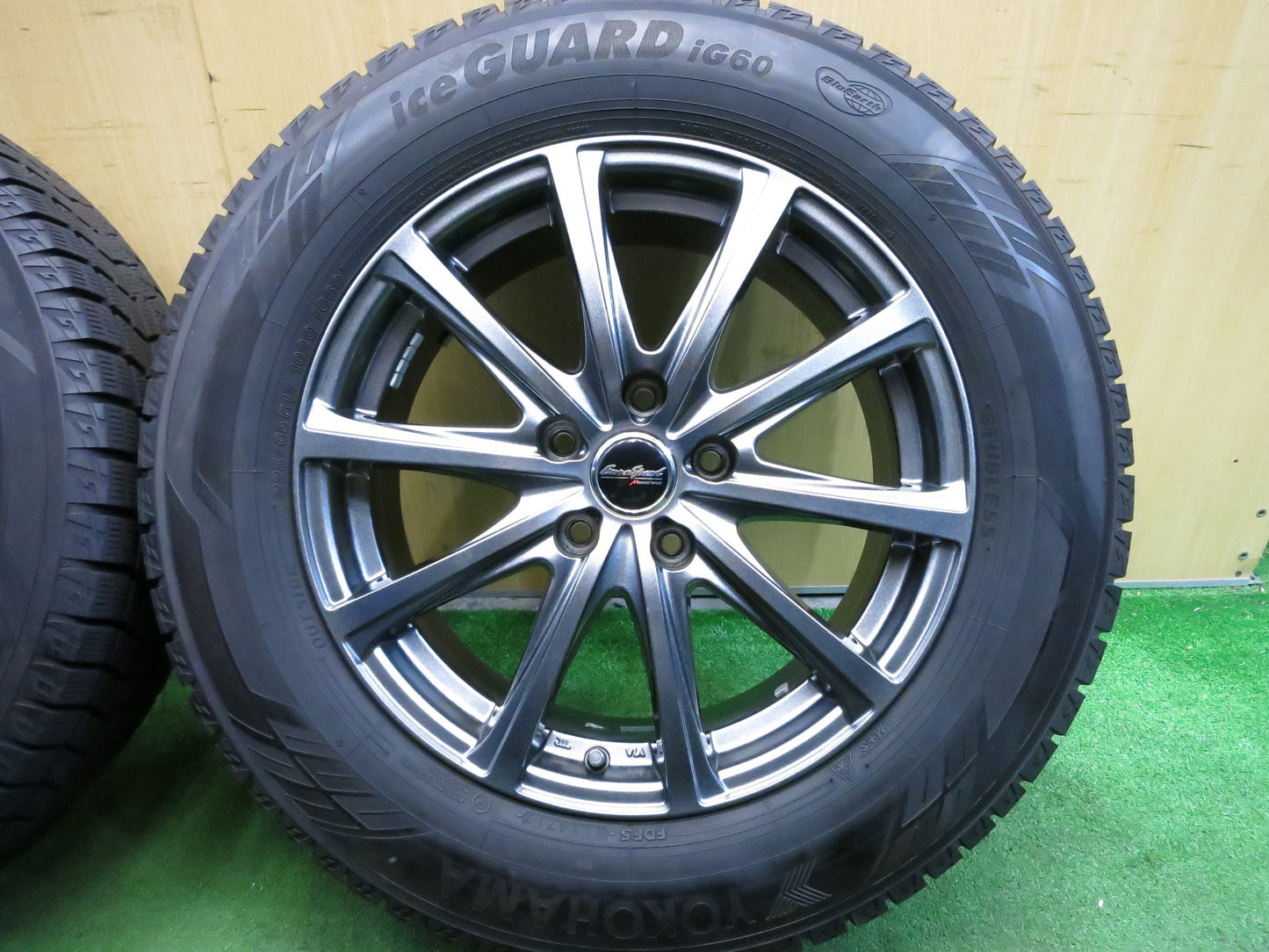 [送料無料]バリ溝！キレイ！9.5分★スタッドレス 225/65R17 ヨコハマ アイスガード iG60 EuroSpeed MANARAY SPORT マナレイ 17インチ PCD114.3/5H★2121213Hス
