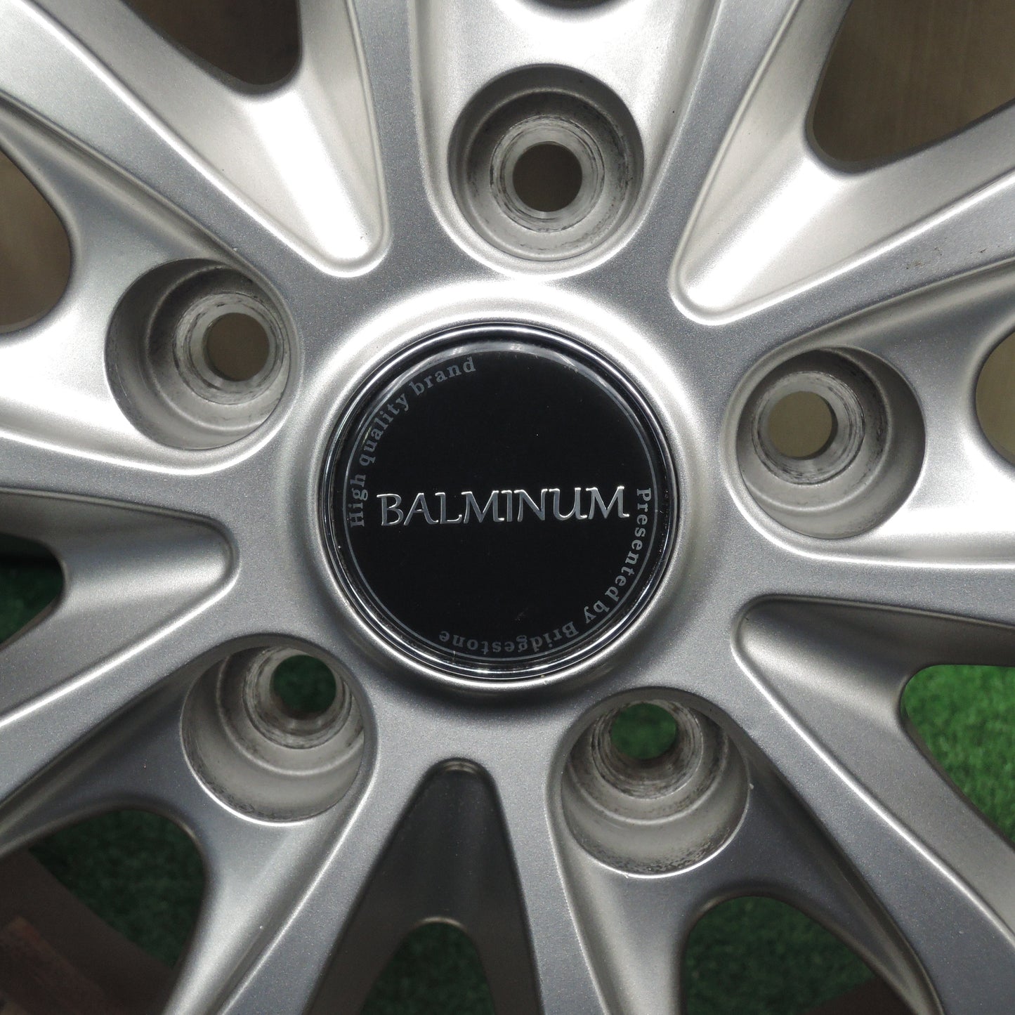 *送料無料*バリ溝！20年！キレイ！8.5分★スタッドレス 195/65R15 ブリヂストン ブリザック VRX BALMINUM バルミナ 15インチ PCD114.3/5H★3111403NJス
