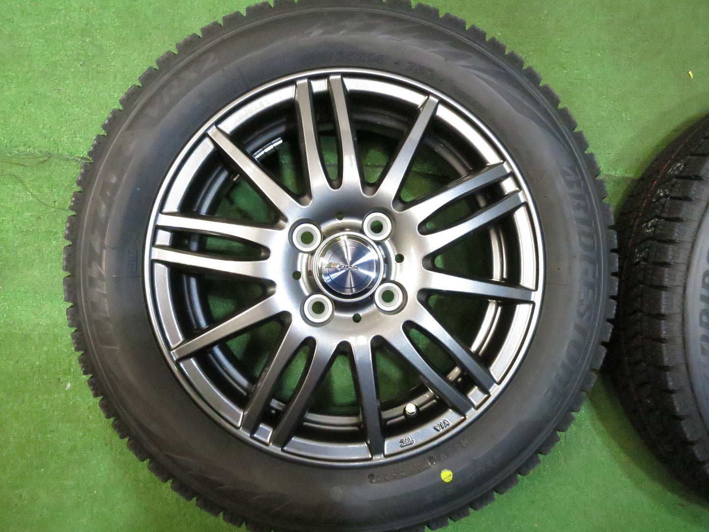 [送料無料]未使用！22年★スタッドレス 155/65R14 ブリヂストン ブリザック VRX2 ZAMIK TITO 社外 アルミ 14インチ PCD100/4H★2122106Hス