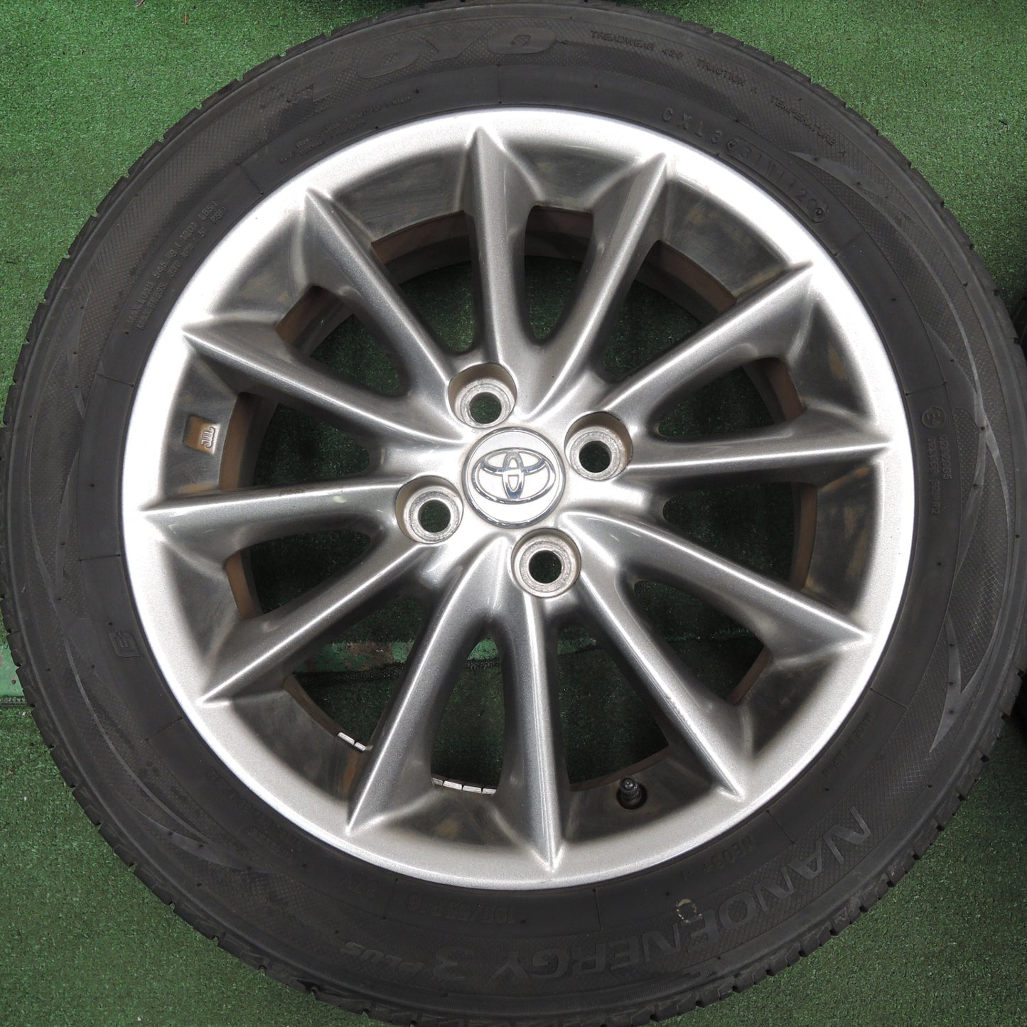 *送料無料* バリ溝！20年！9分★トヨタ カローラ フィールダー 純正 195/55R16 トーヨー ナノエナジー3 プラス PCD100/4H★4022505HAノ