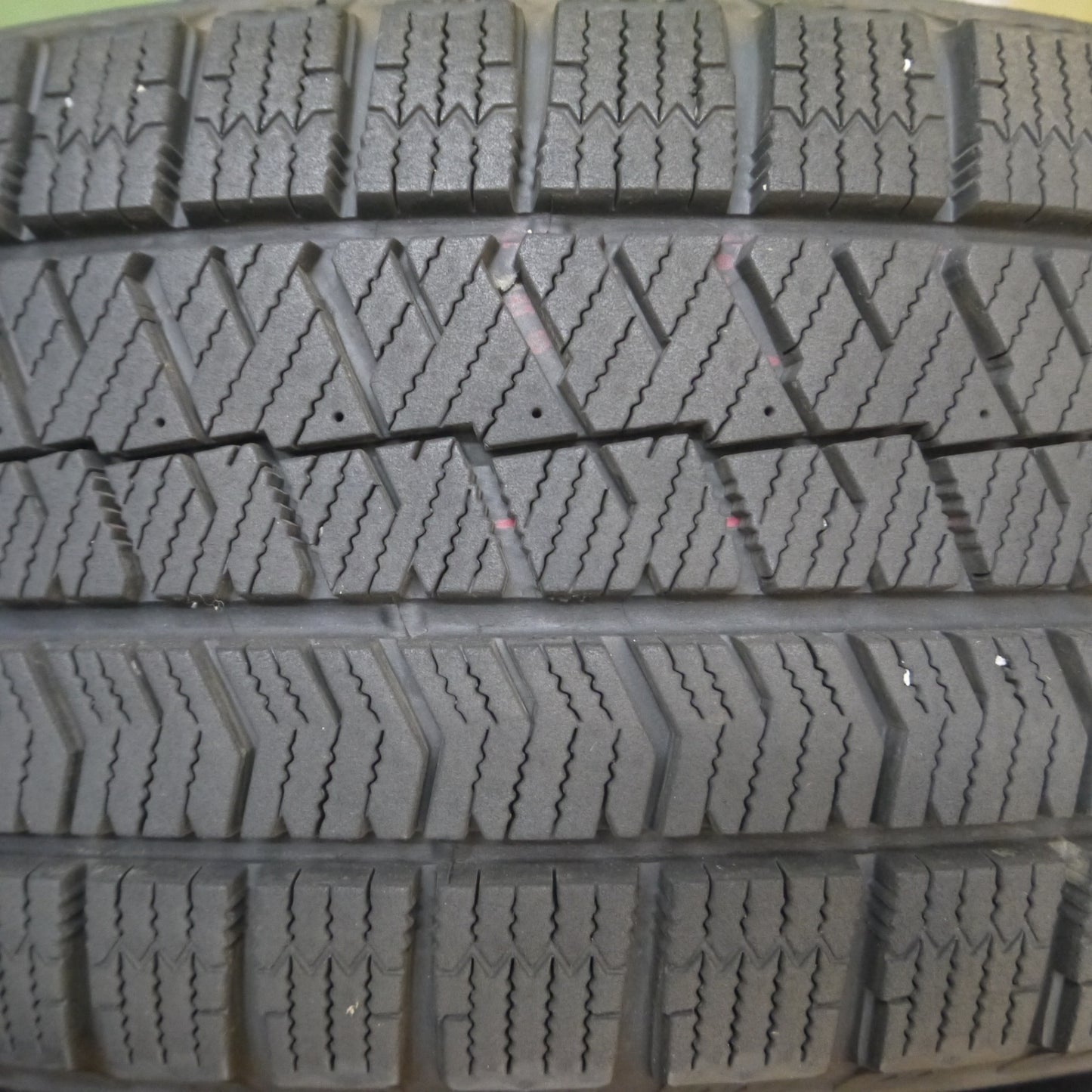 *送料無料* バリ溝！キレイ！9分★プリウス等 195/65R15 スタッドレス ブリヂストン ブリザック VRX2 FEID 15インチ PCD100/5H★4021311Hス