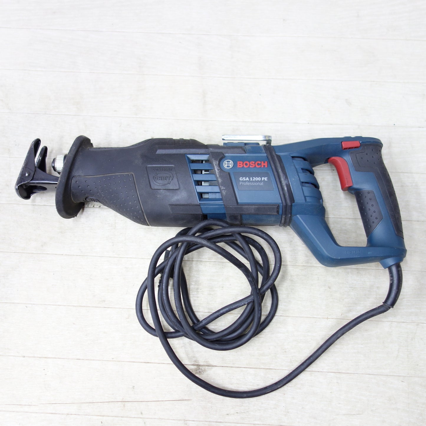[送料無料] ◆BOSCH ボッシュ セーバーソー GSA1200PE レシプロソー 切断機 電動工具 100V◆