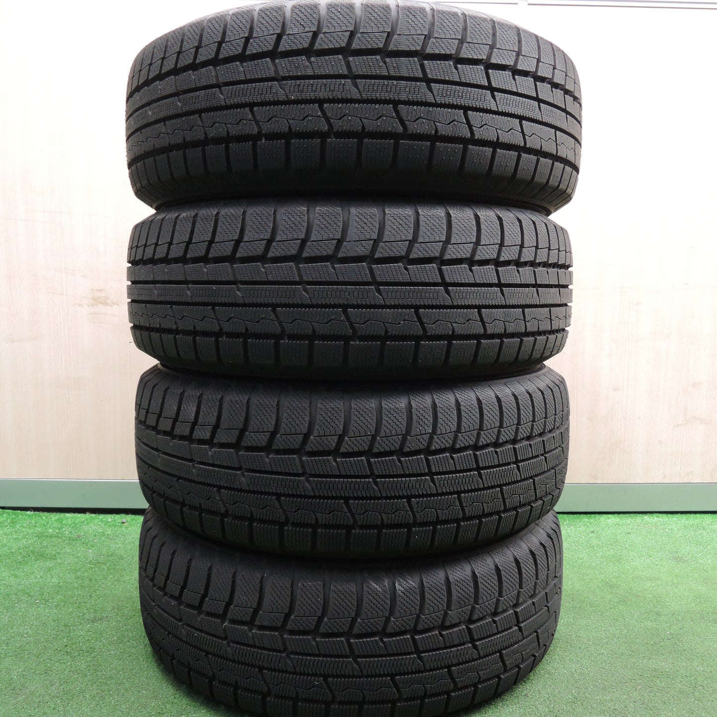 *送料無料*超バリ溝！22年！ほぼ10分★スタッドレス 195/65R15 トーヨー ウインター トランパス TX NEXTA ネクスタ 15インチ PCD114.3/5H★3122302HAス