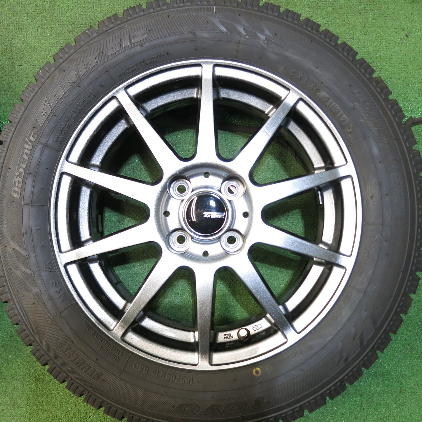 [送料無料]超バリ溝！22年！ほぼ10分★スタッドレス 185/65R15 トーヨー オブザーブ ガリット GIZ Ti WHEELS 15インチ PCD100/4H★3041705Hス