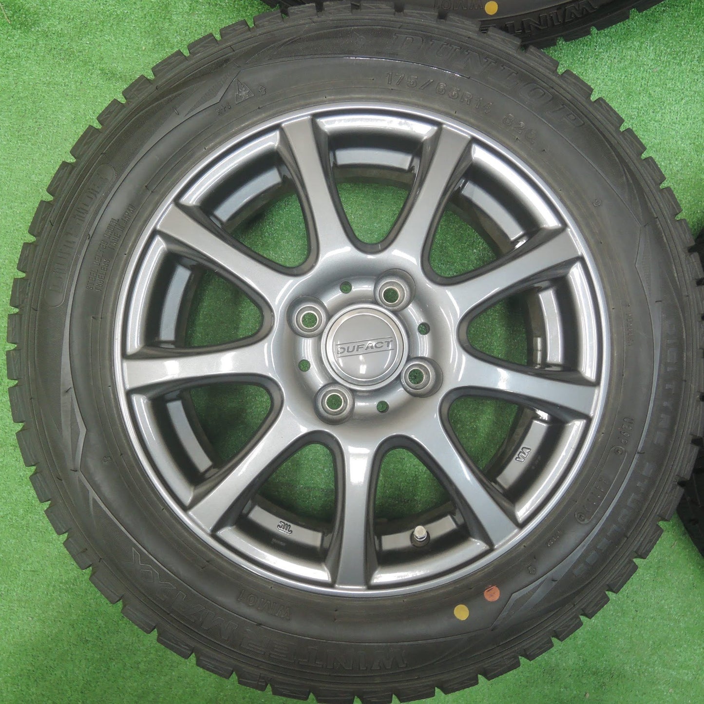[送料無料] バリ溝！19年！キレイ！9.5分★スタッドレス 175/65R14 ダンロップ ウインターマックス WM01 DUFACT PCD100/4H★3113006SYス