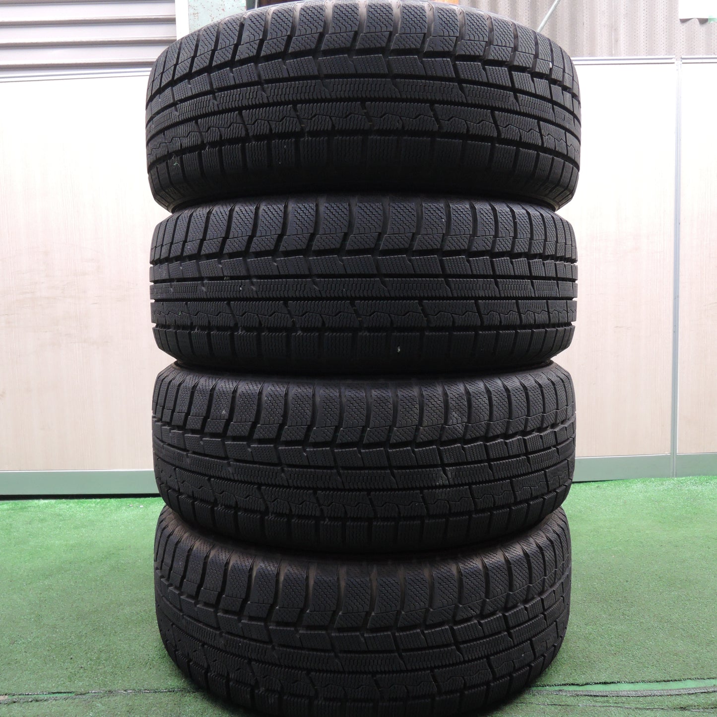 *送料無料*超バリ溝！9.5分以上★日産 リーフ 純正 スチール 205/55R16 スタッドレス トーヨー ウインター トランパス TX 16インチ PCD114.3/5H★3121004HAス
