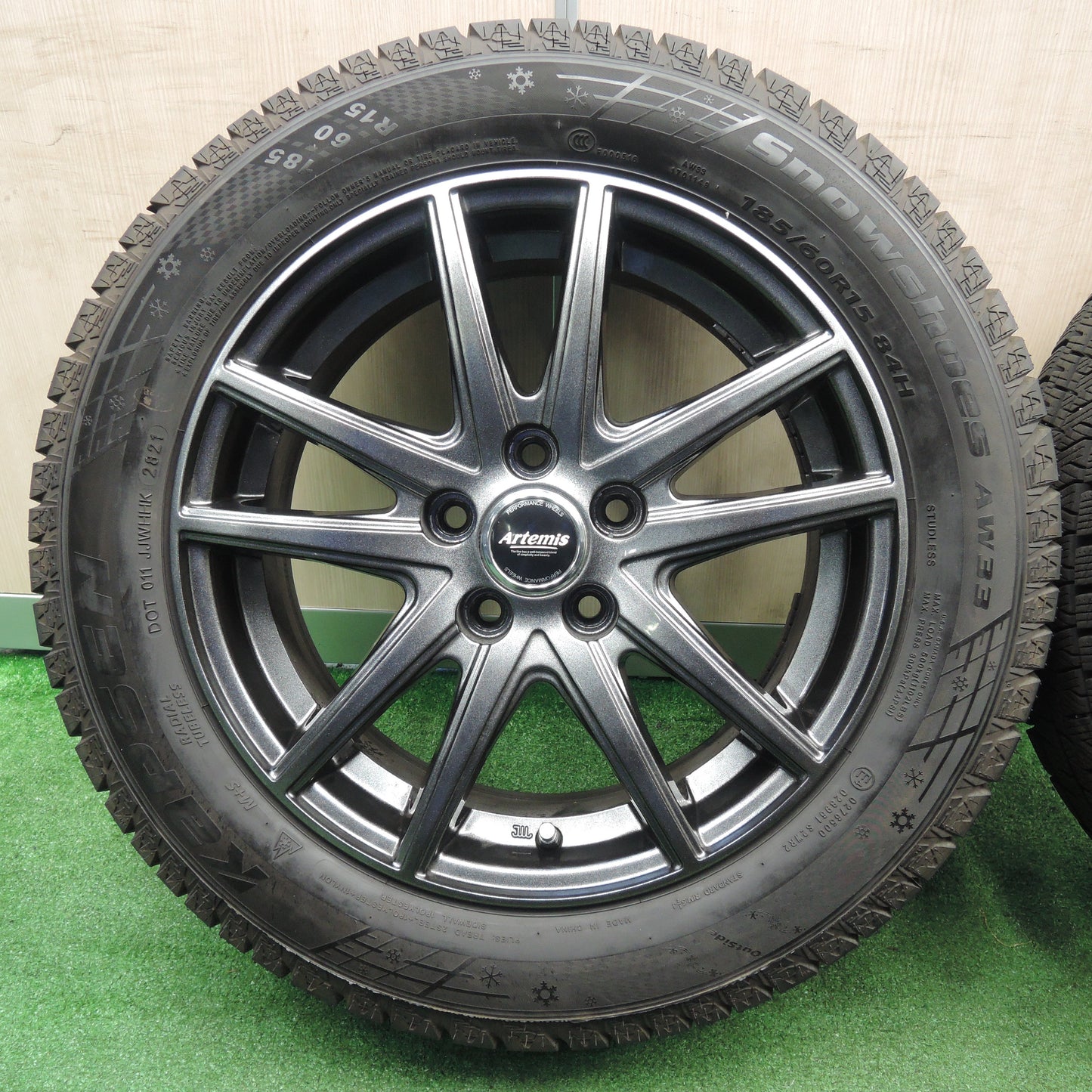 *送料無料*バリ溝！21年！キレイ！9分★スタッドレス 185/60R15 カプセン Snowshoes AW33 Artemis アルテミス 15インチ PCD100/5H★3111713NJス