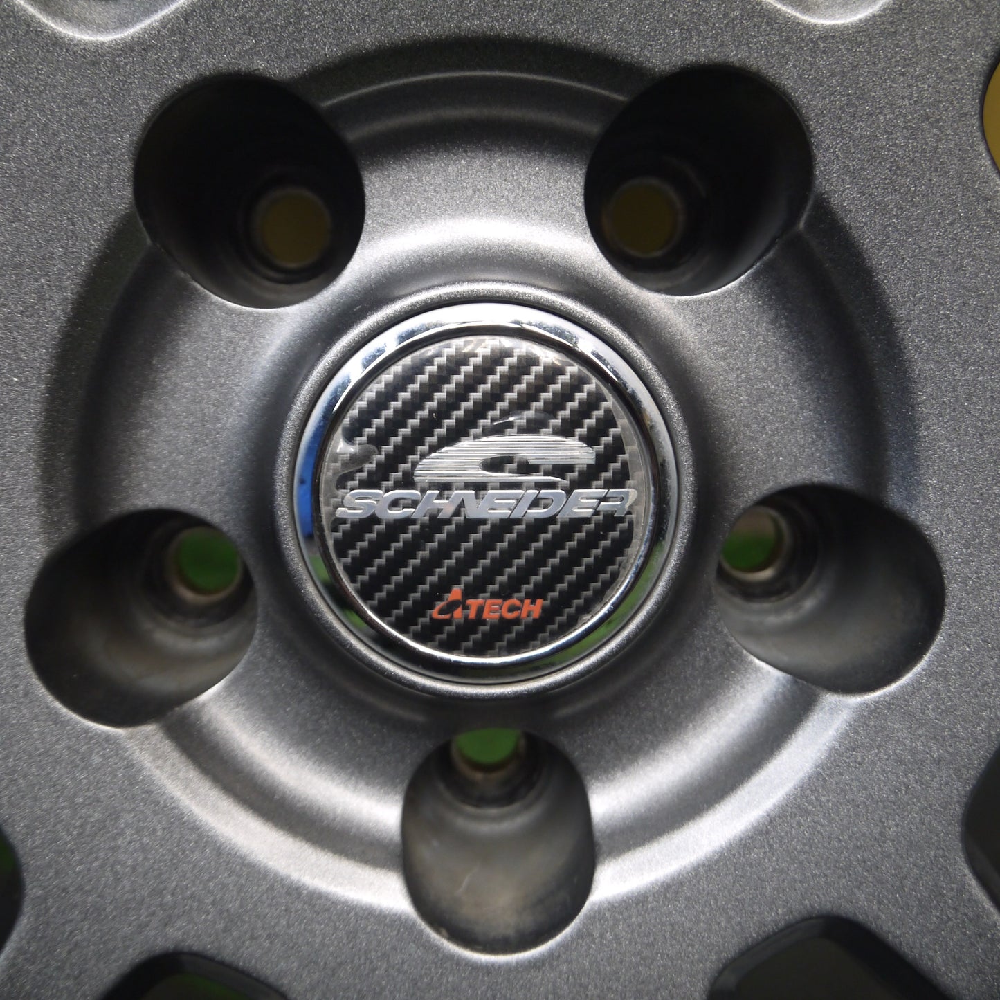 *送料無料*超バリ溝！21年！キレイ！ほぼ10分★スタッドレス 225/50R17 ブリヂストン ブリザック VRX3 SCHNEIDER シュナイダー 17インチ PCD114.3/5H★3122007Hス