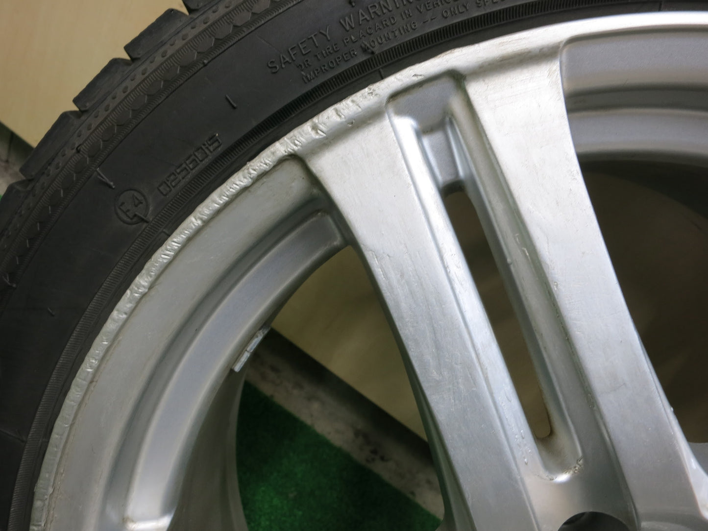 [送料無料]バリ溝！8.5分★スタッドレス 225/45R18 ナンカン CORSAFA T.R.G.5. TRG5 社外 アルミ 18インチ PCD114.3/5H★2122705ヒス
