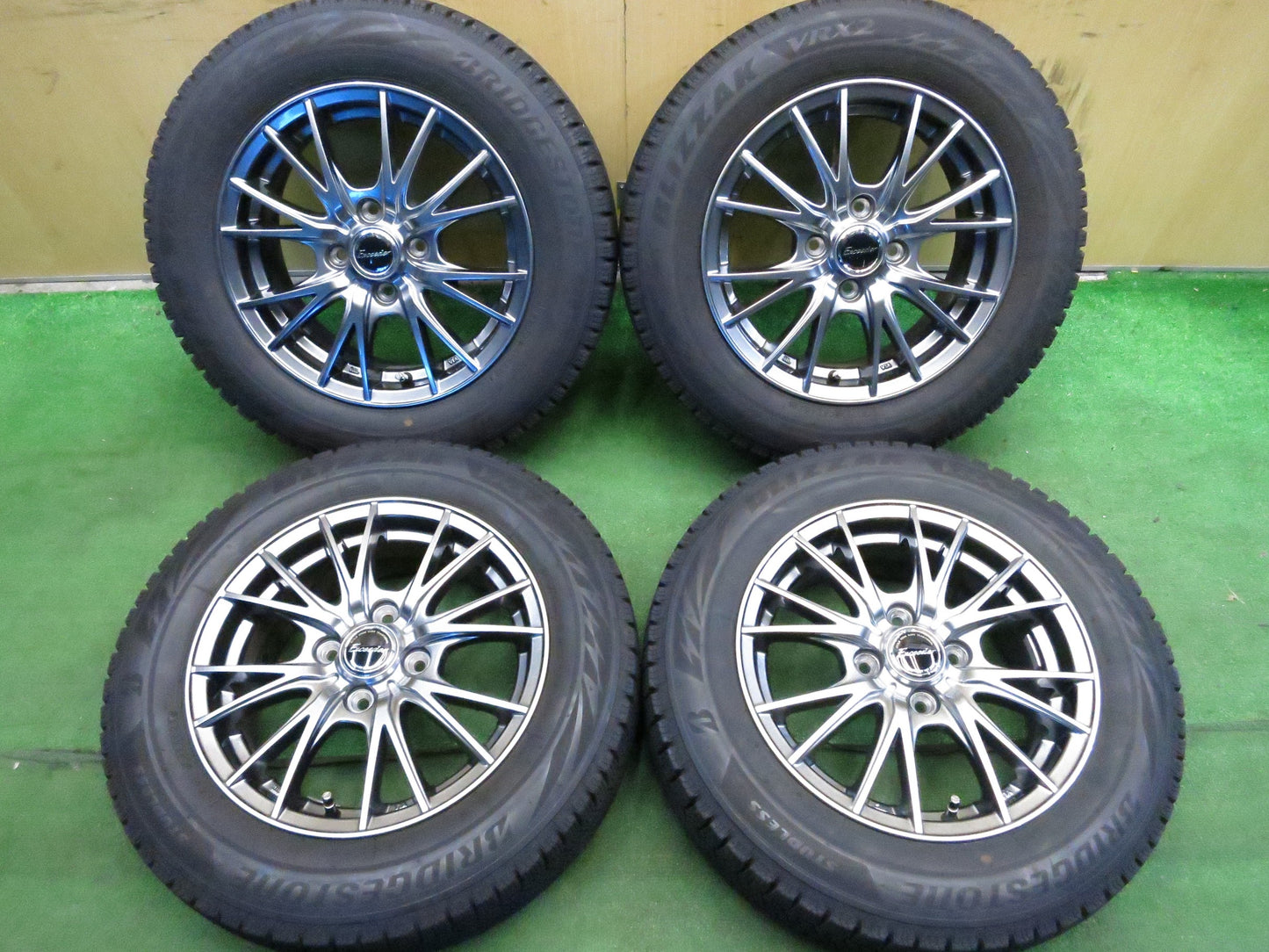 [送料無料]バリ溝！21年！ほぼ10分★スタッドレス 175/65R14 ブリヂストン ブリザック VRX2 Exceeder HOT STUFF エクシーダー 14インチ PCD100/4H★3011002Hス