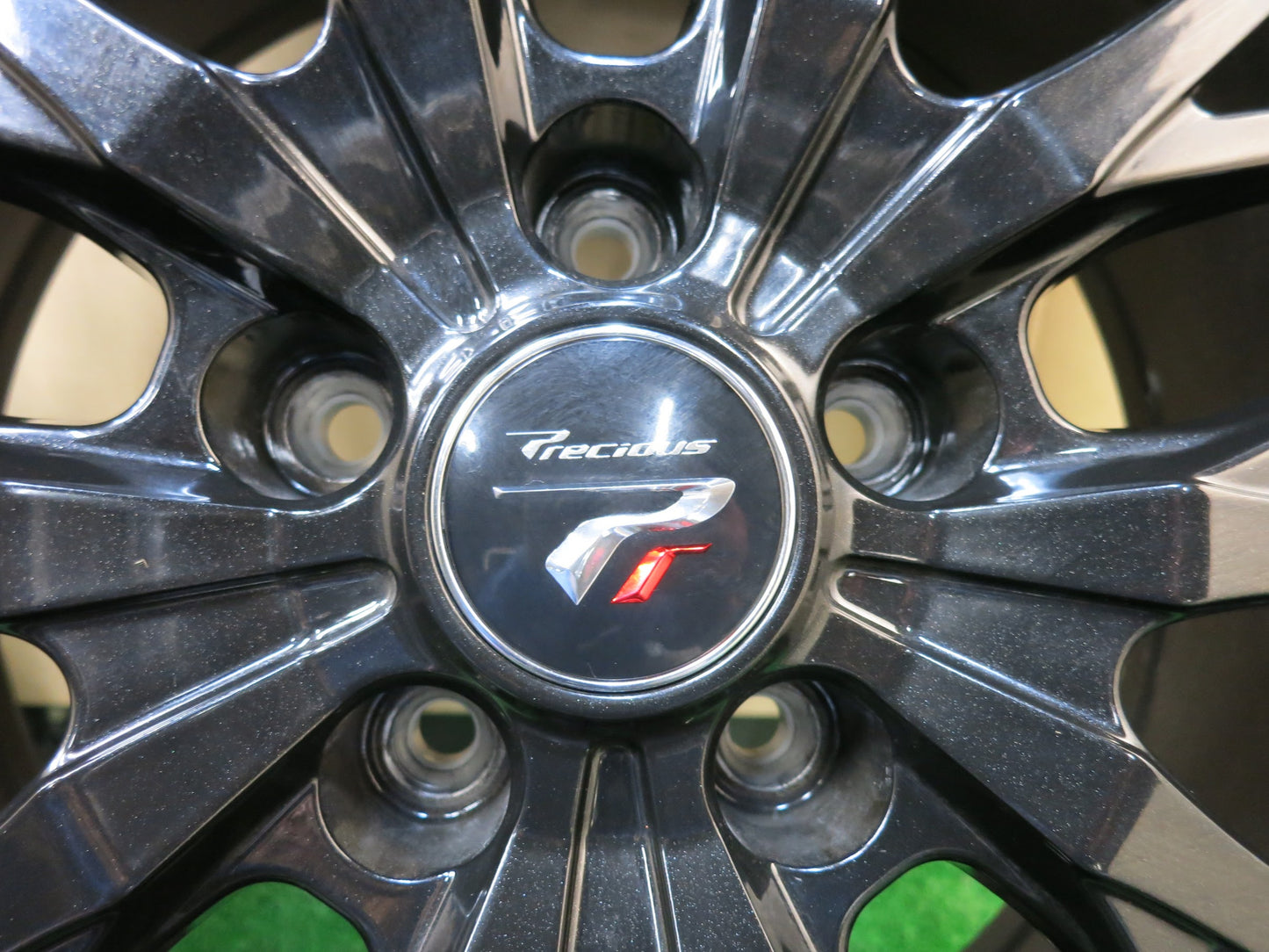 [送料無料]バリ溝！21年！美品！ほぼ10分★スタッドレス 225/60R17 ブリヂストン ブリザック VRX3 Precious HM-3 プレシャス 17インチ PCD114.3/5H★2121906ヒス