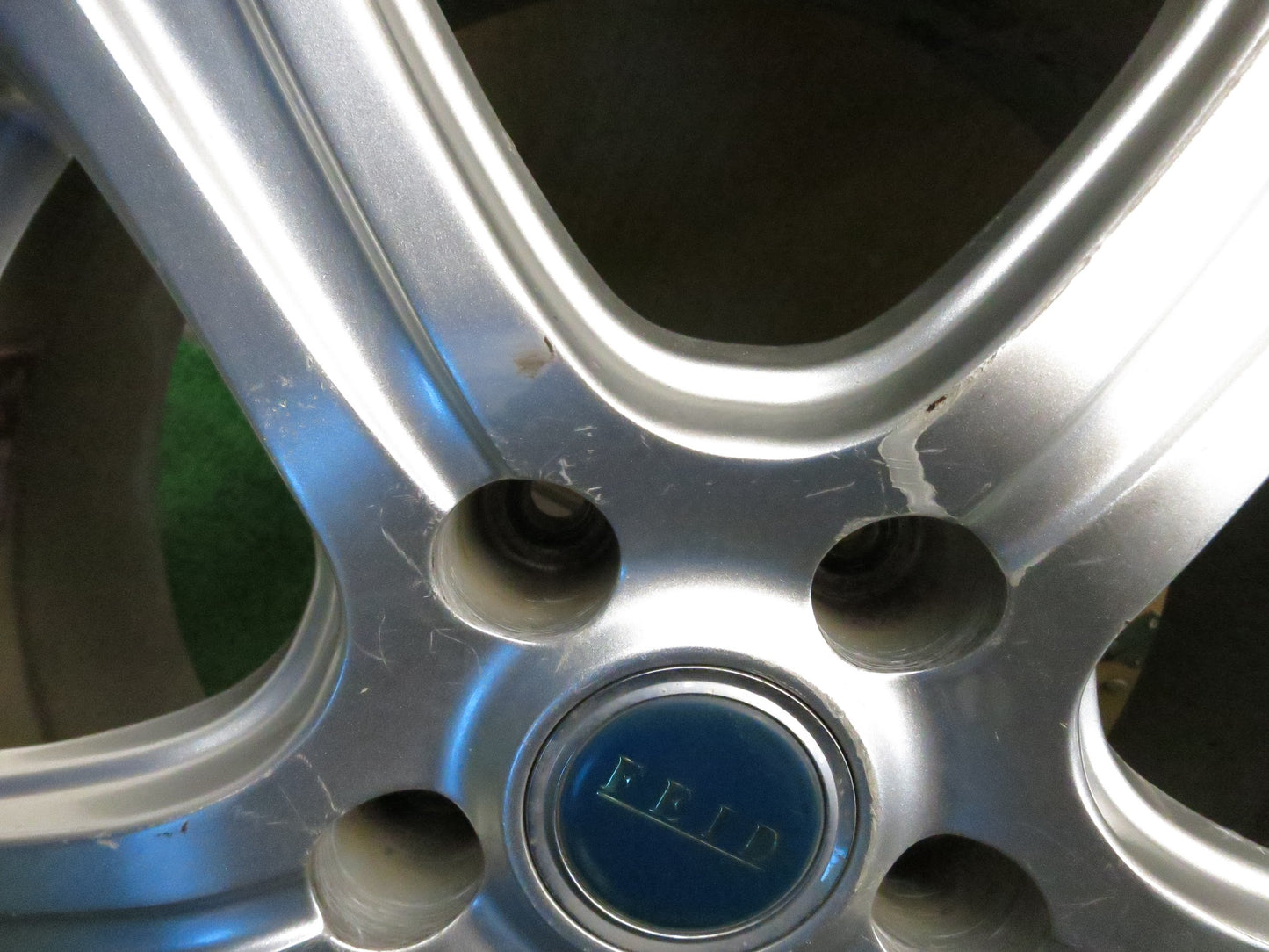 [送料無料]バリ溝！9.5分以上★スタッドレス 215/70R16 ヨコハマ アイスガード G075 FEID 社外 アルミ 16インチ PCD114.3/5H★3010908Hス