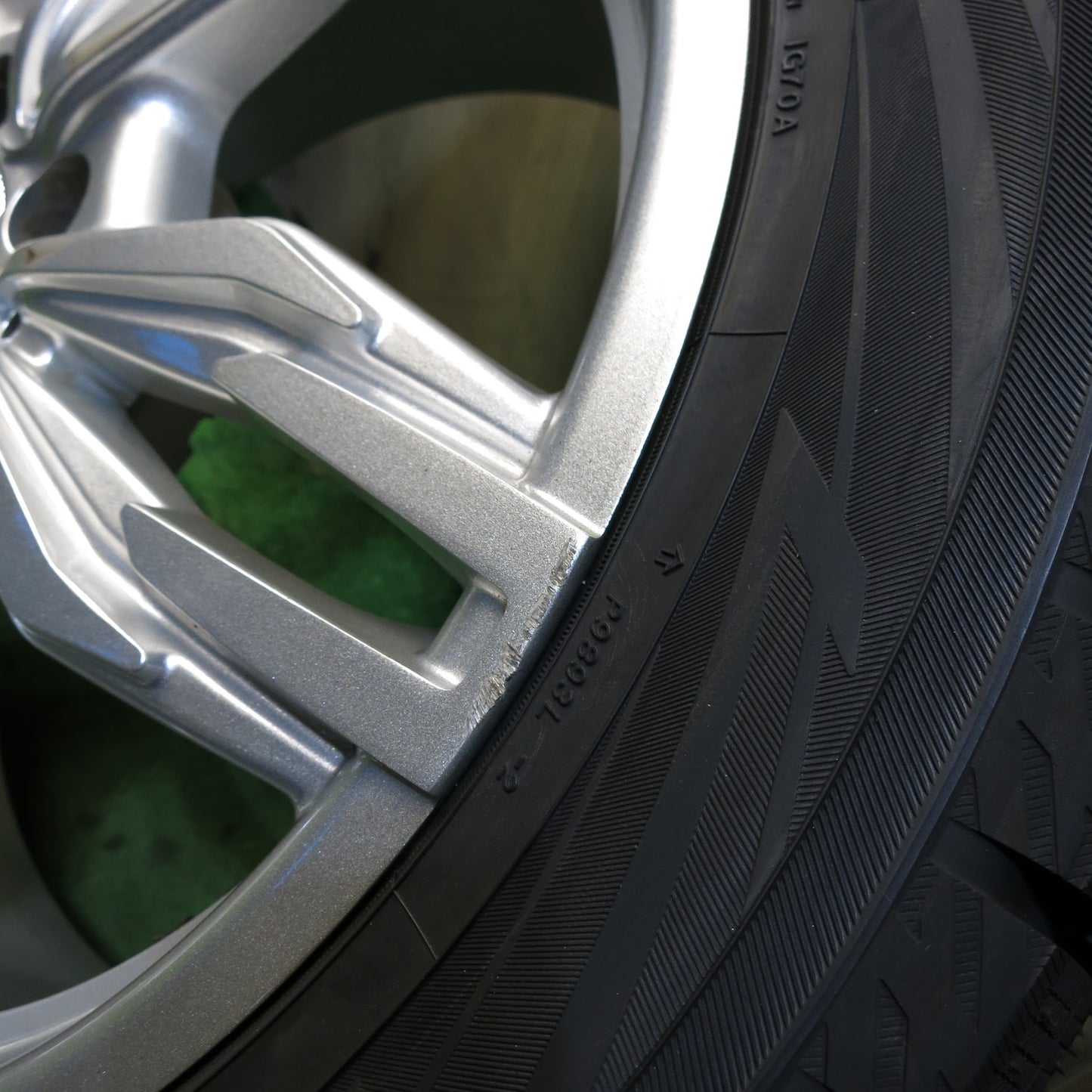 [送料無料]未使用 22年★ベンツ BMW 等 EURO BAHN SPORT TECHNIC 245/45R18 スタッドレス ヨコハマ アイスガード iG70 スポーツテクニック PCD112/5★3061311Hス